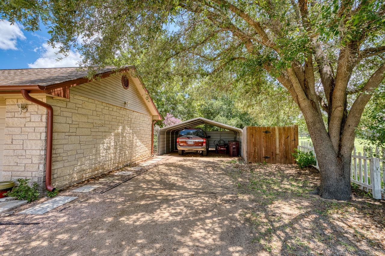 215 E Mountain View Dr.