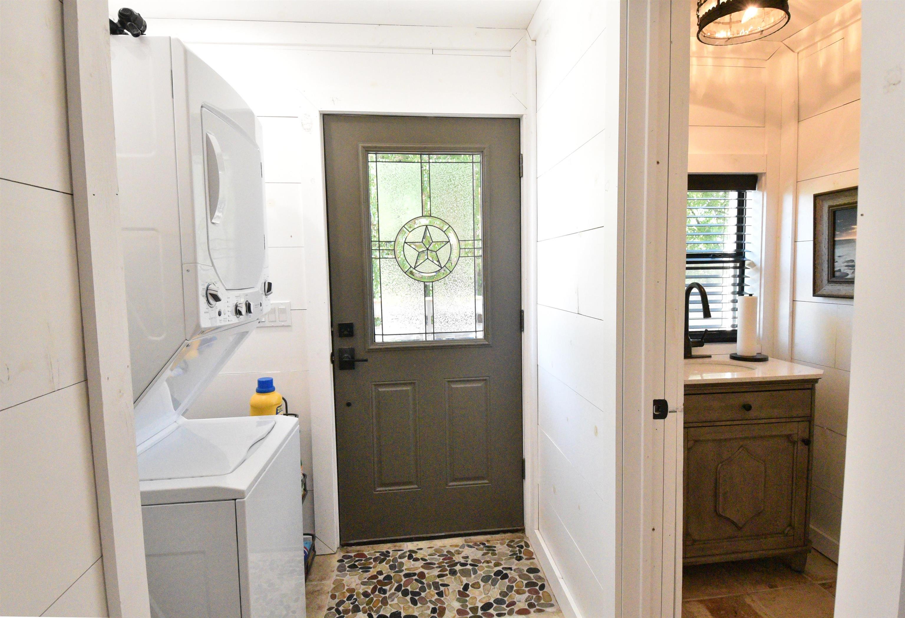 610 Flag Creek Drive Drive