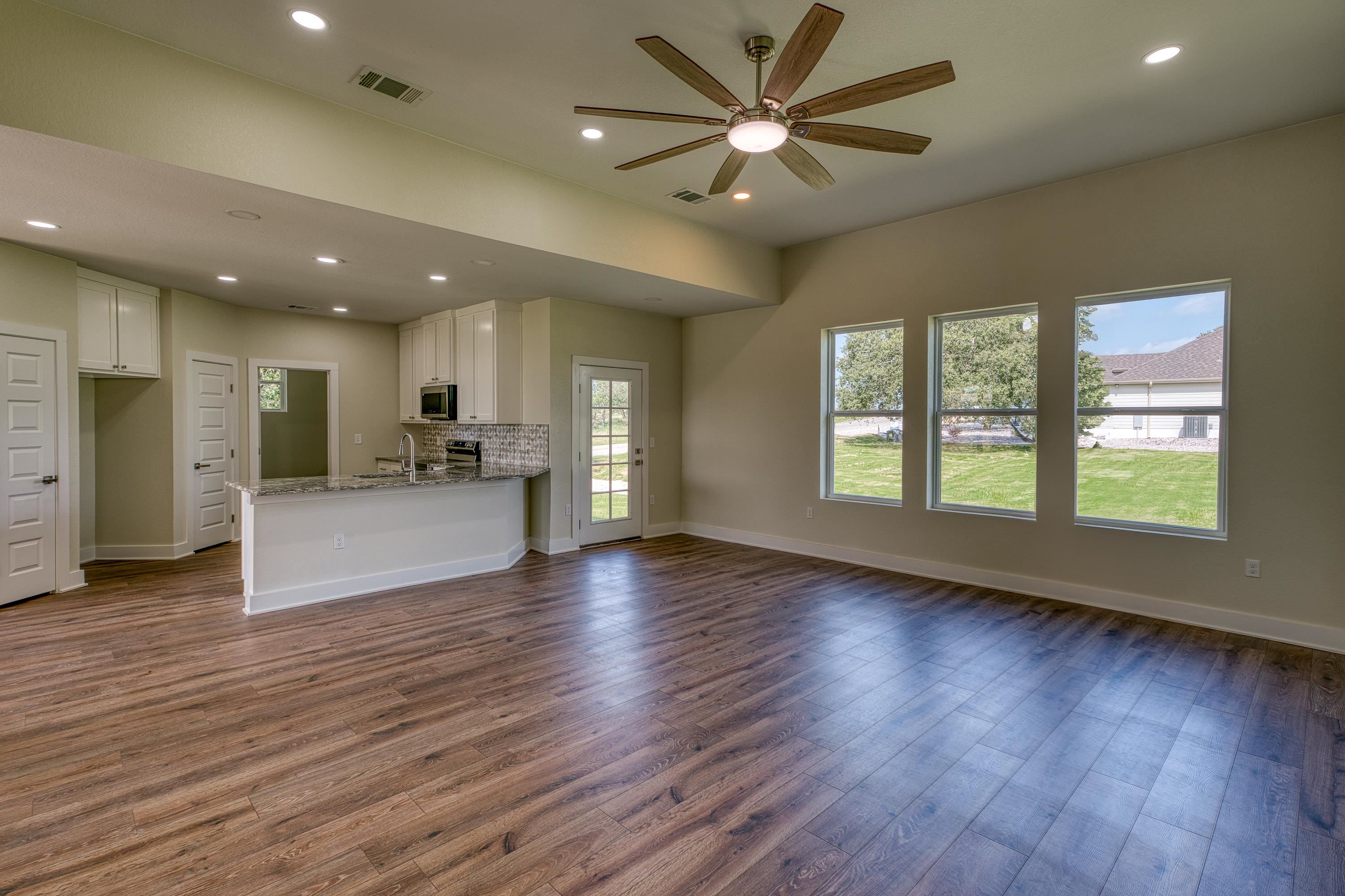 206 Oak Grove Parkway