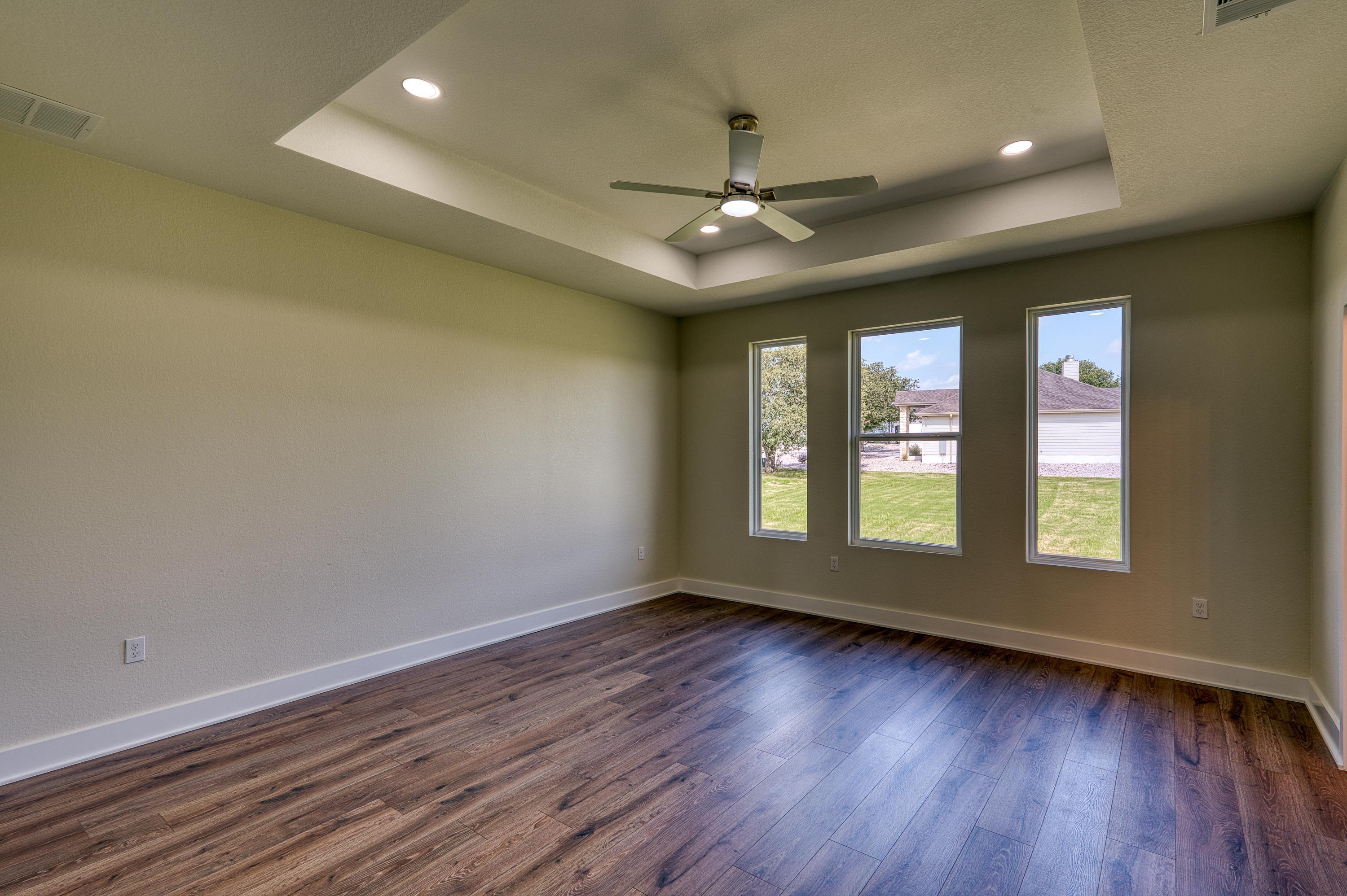 206 Oak Grove Parkway