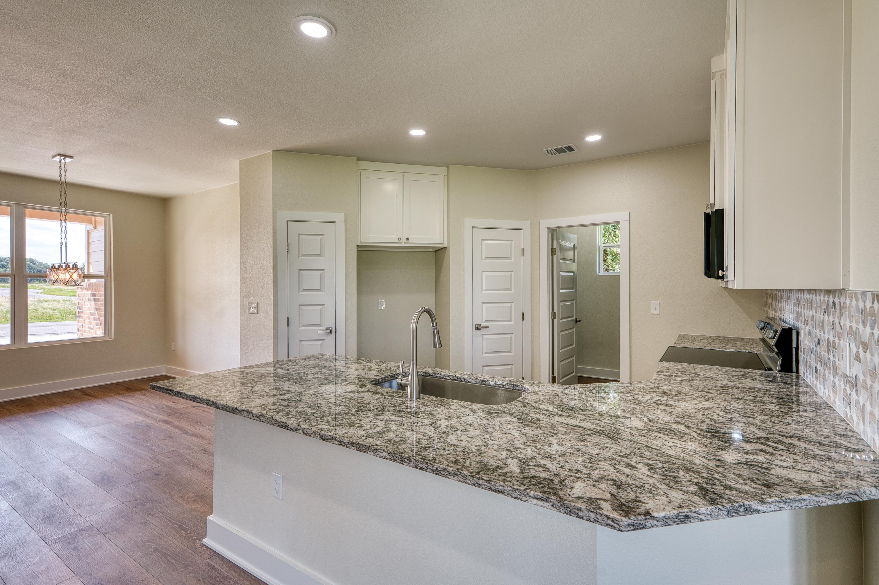 206 Oak Grove Parkway