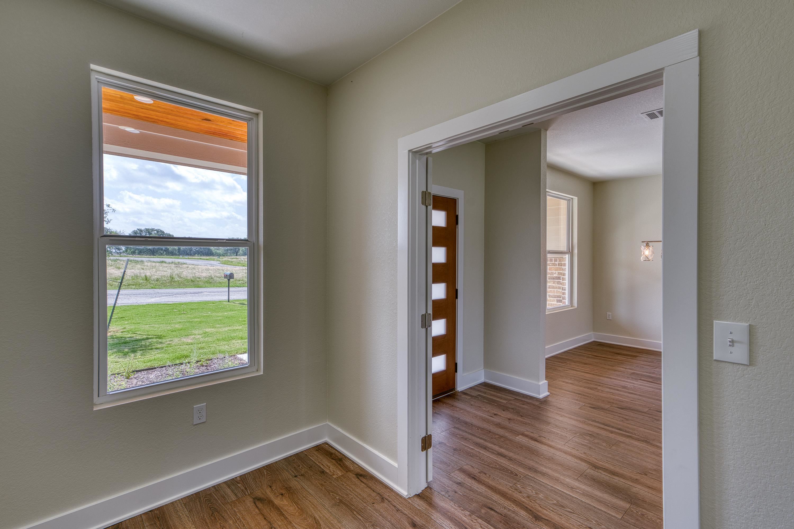 206 Oak Grove Parkway