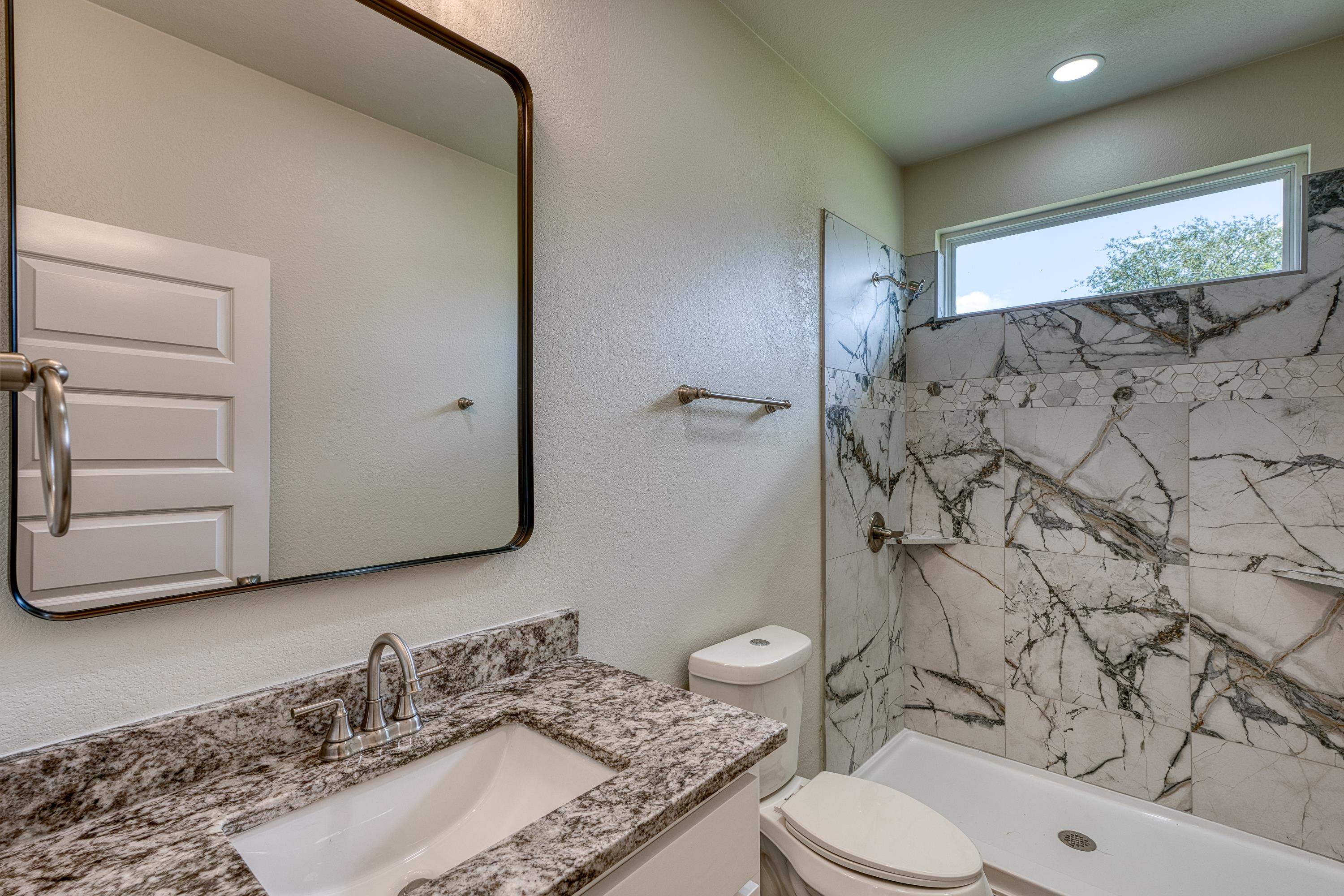 206 Oak Grove Parkway