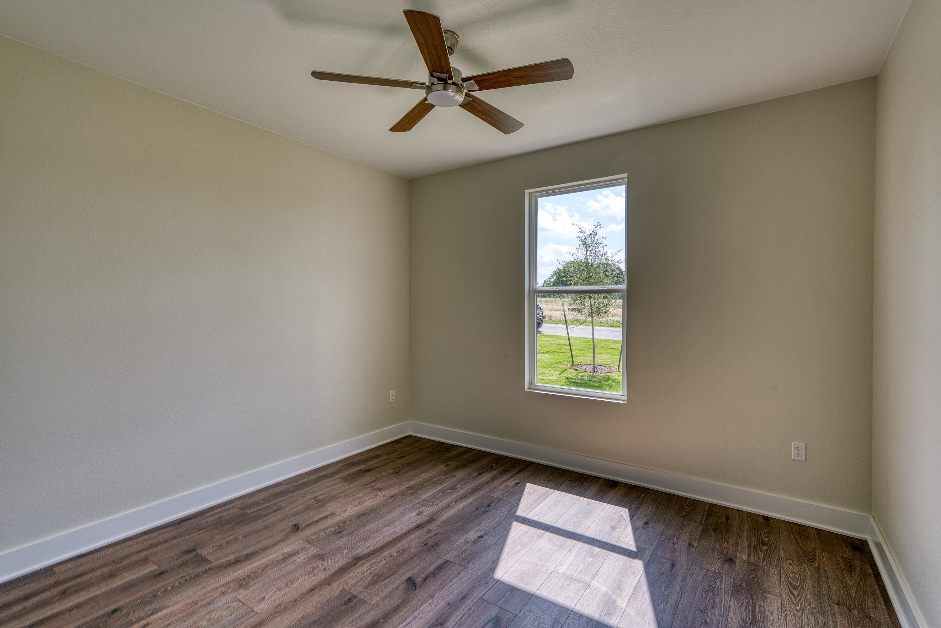 206 Oak Grove Parkway