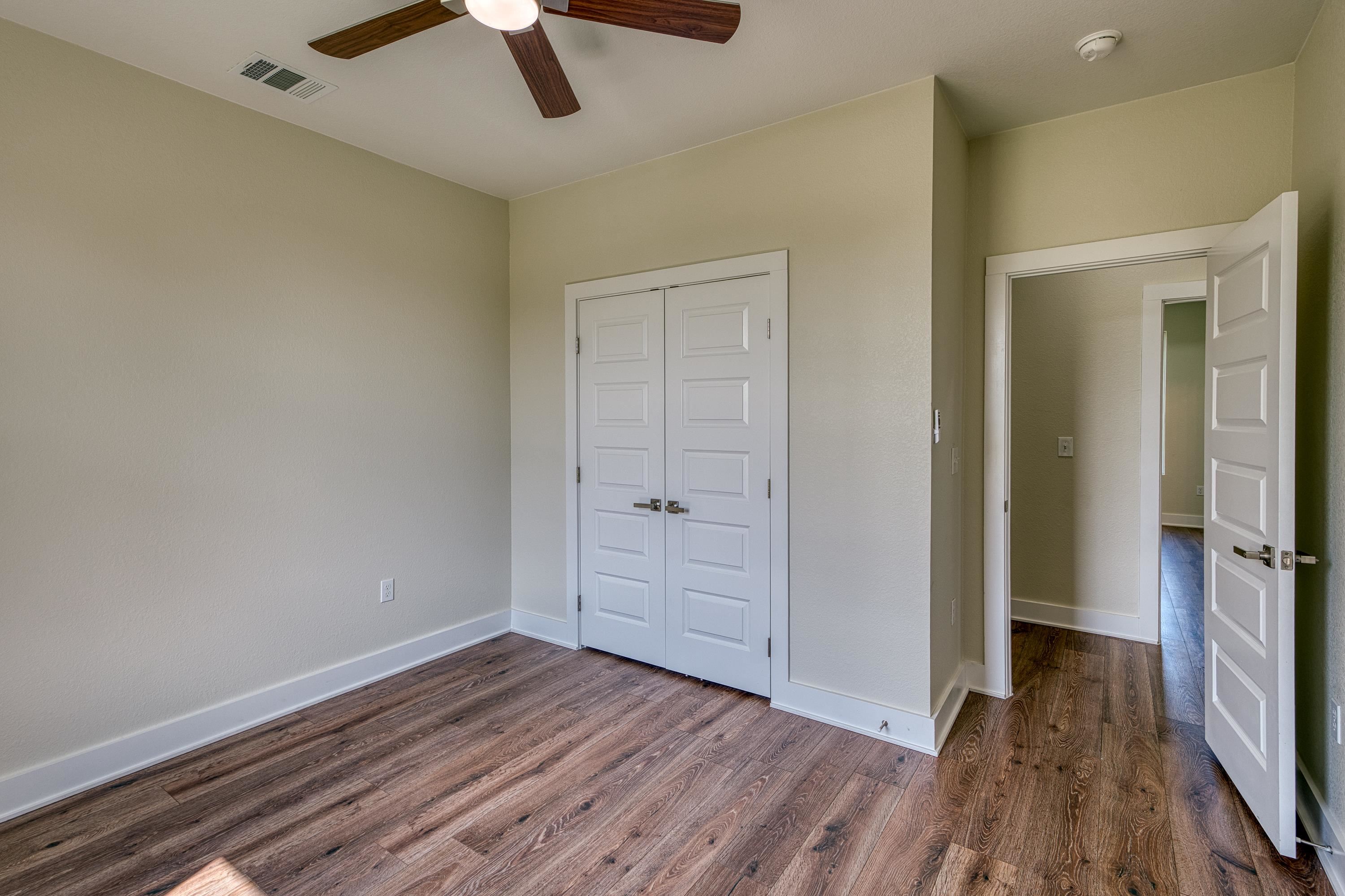 206 Oak Grove Parkway