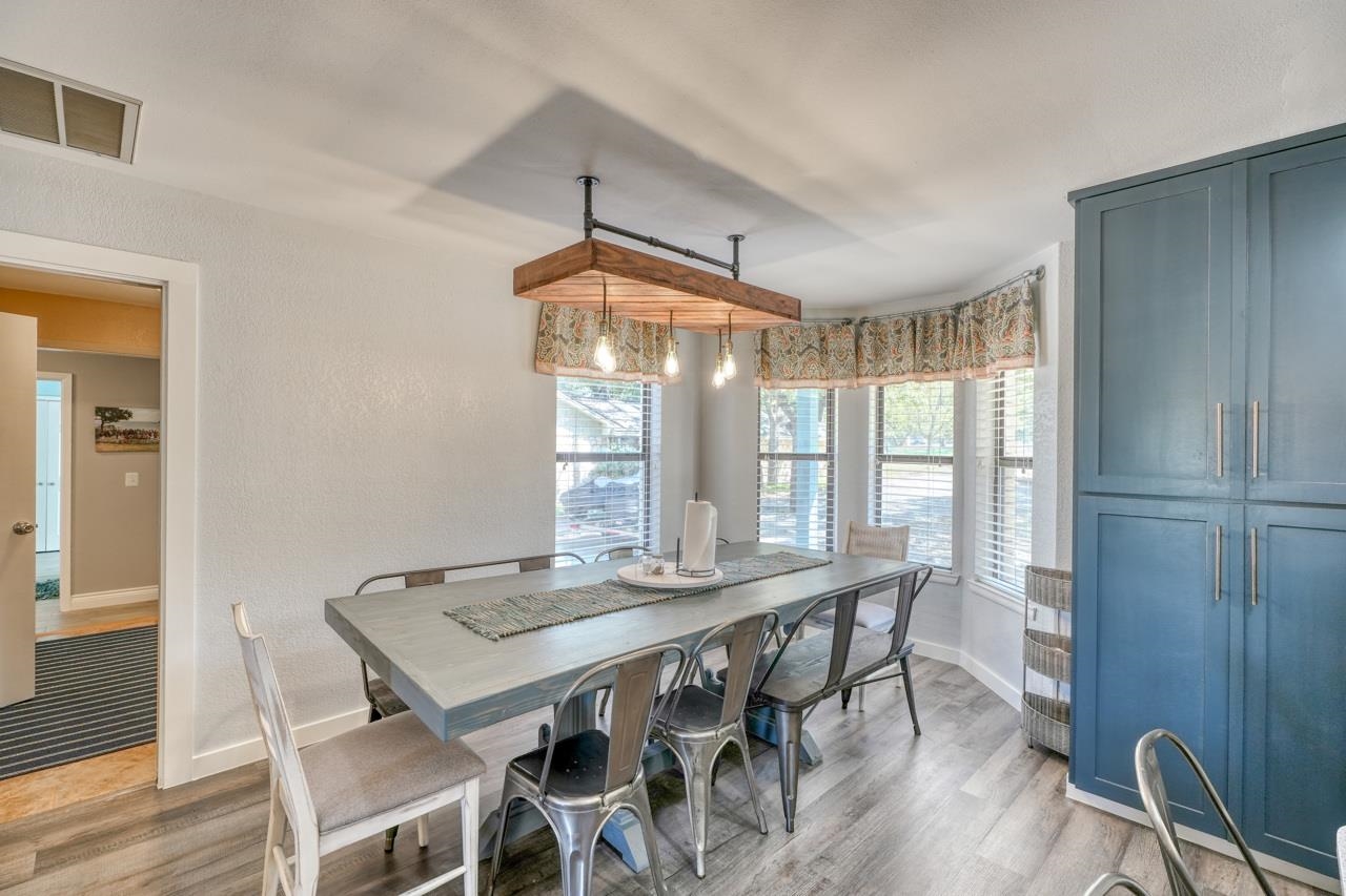 724 S Chaparral