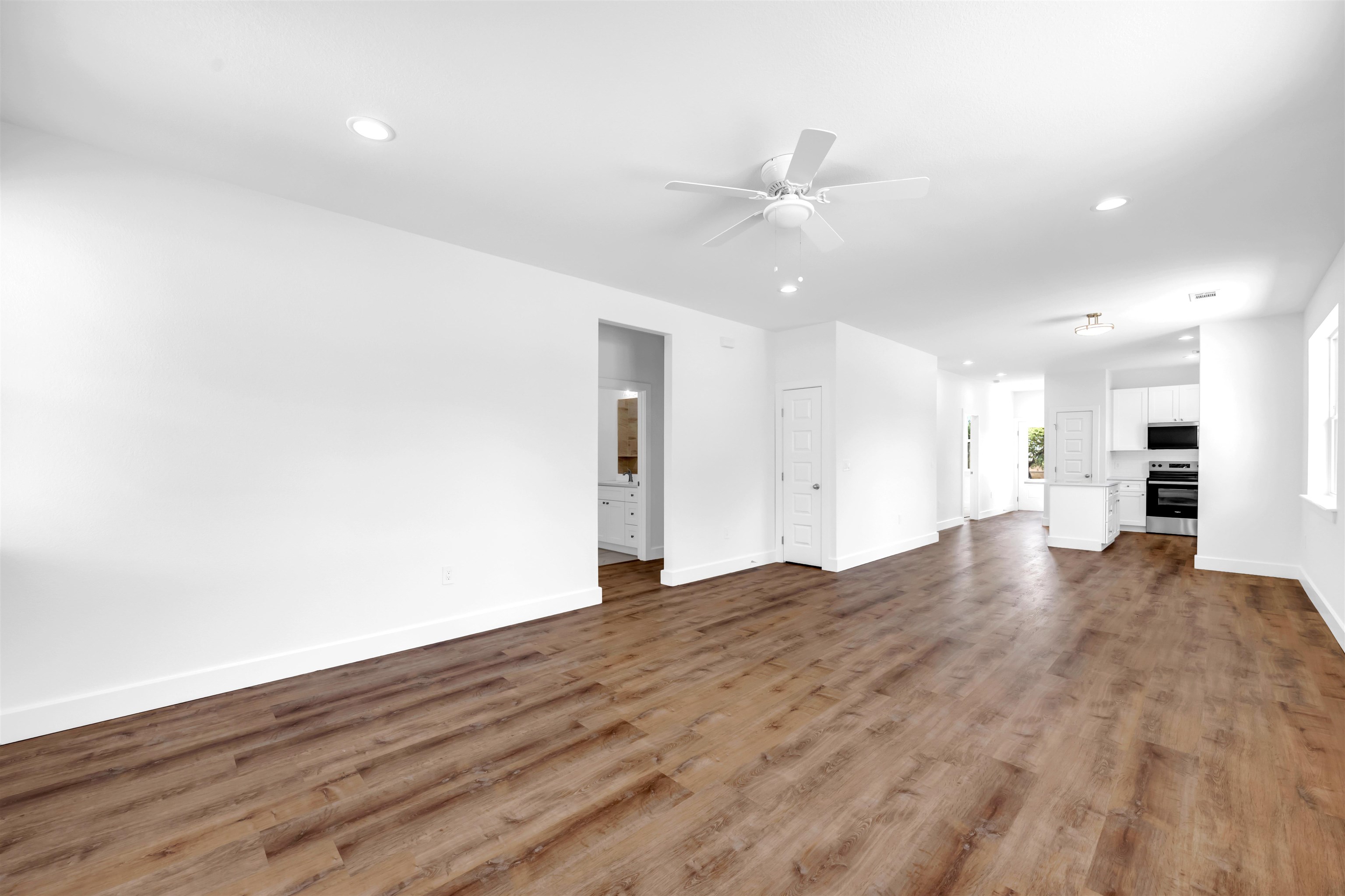 1701 Lakewood