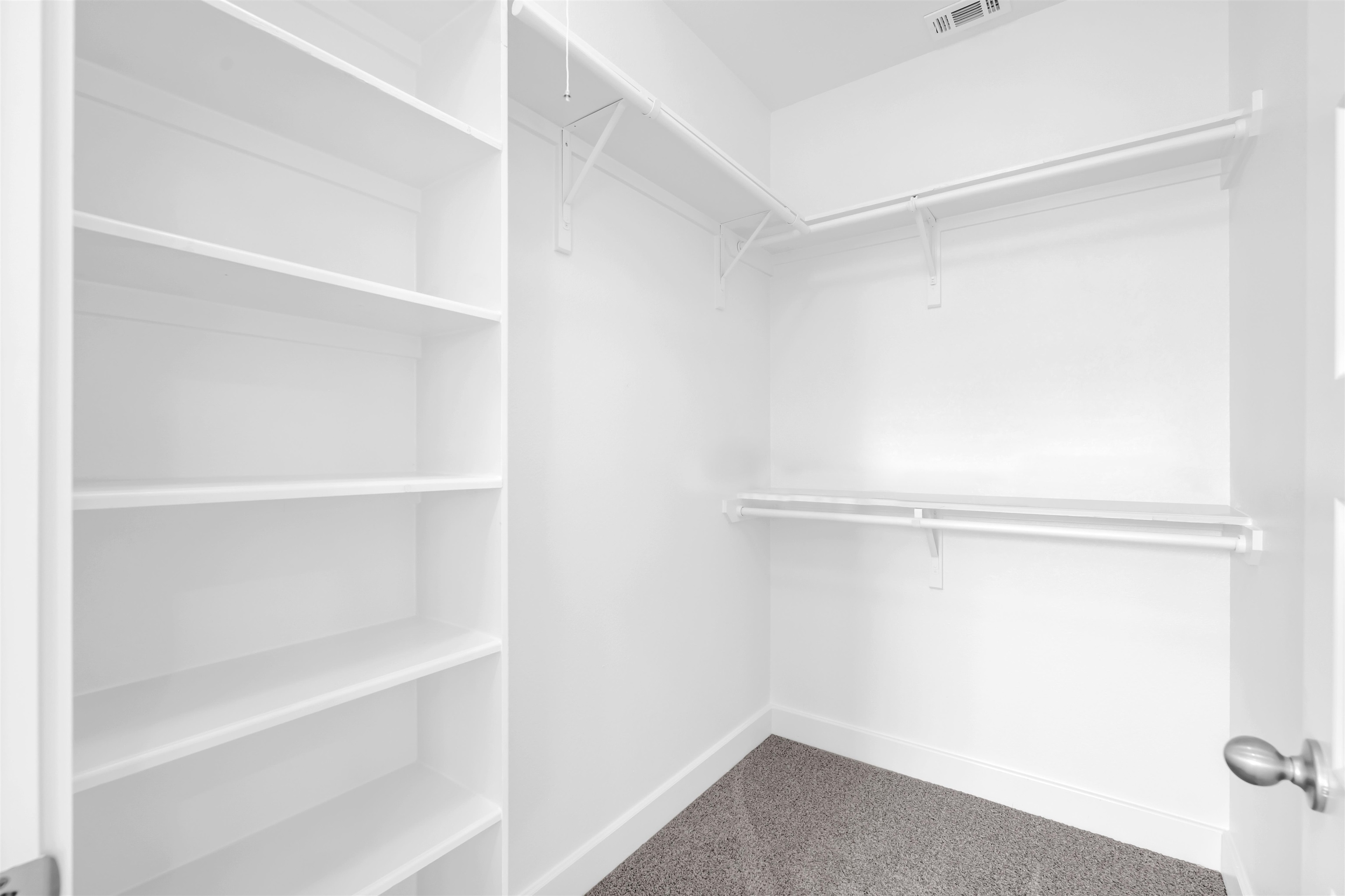 1701 Lakewood