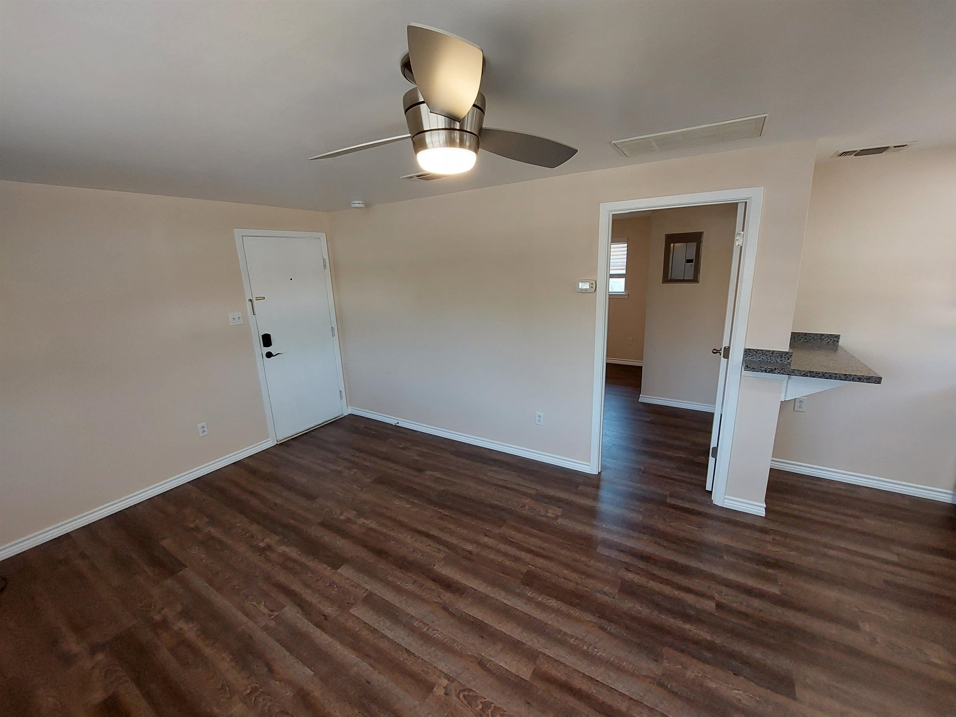 302 W Sandstone Street