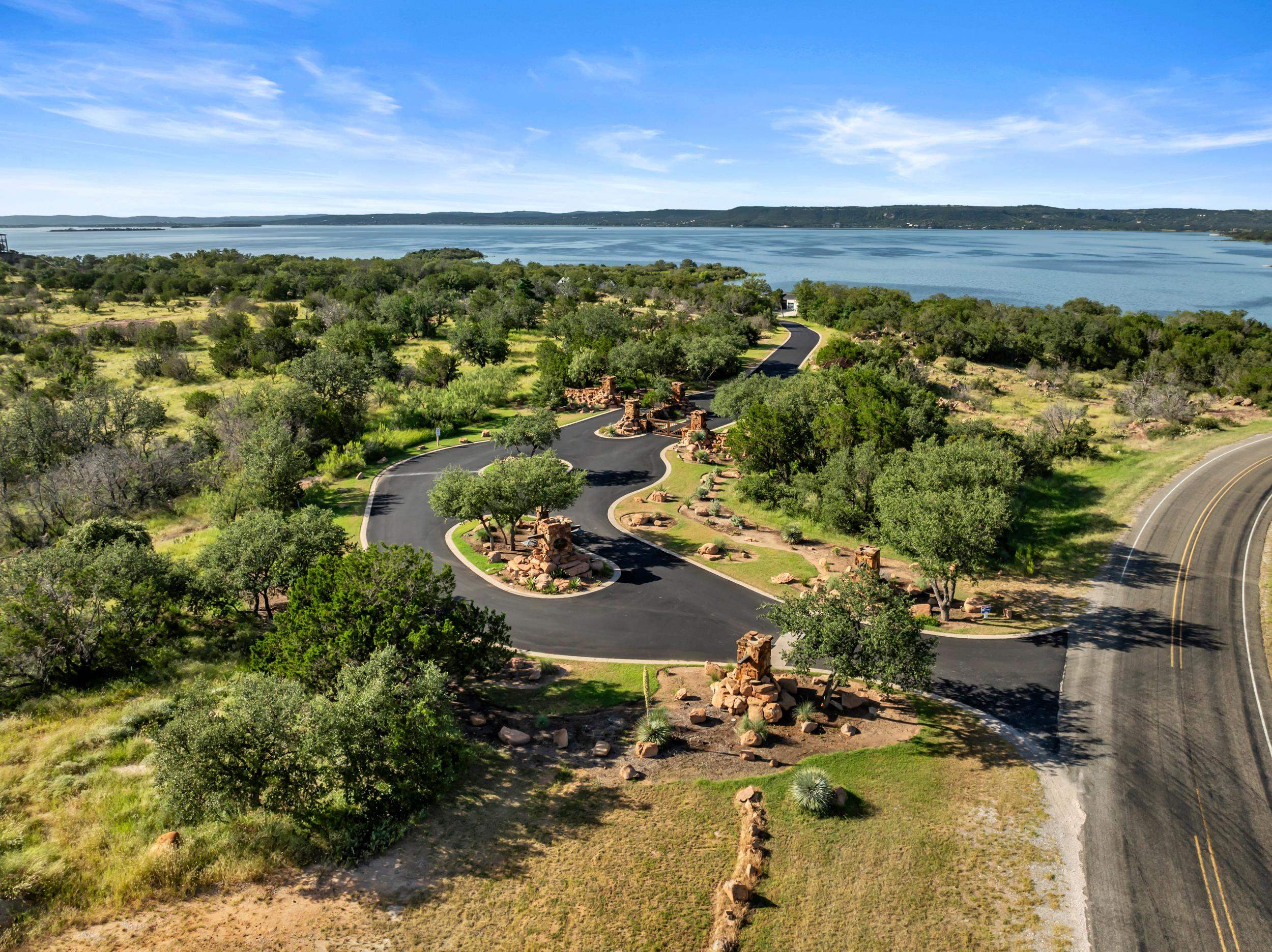 406 & 408 Peninsula Drive