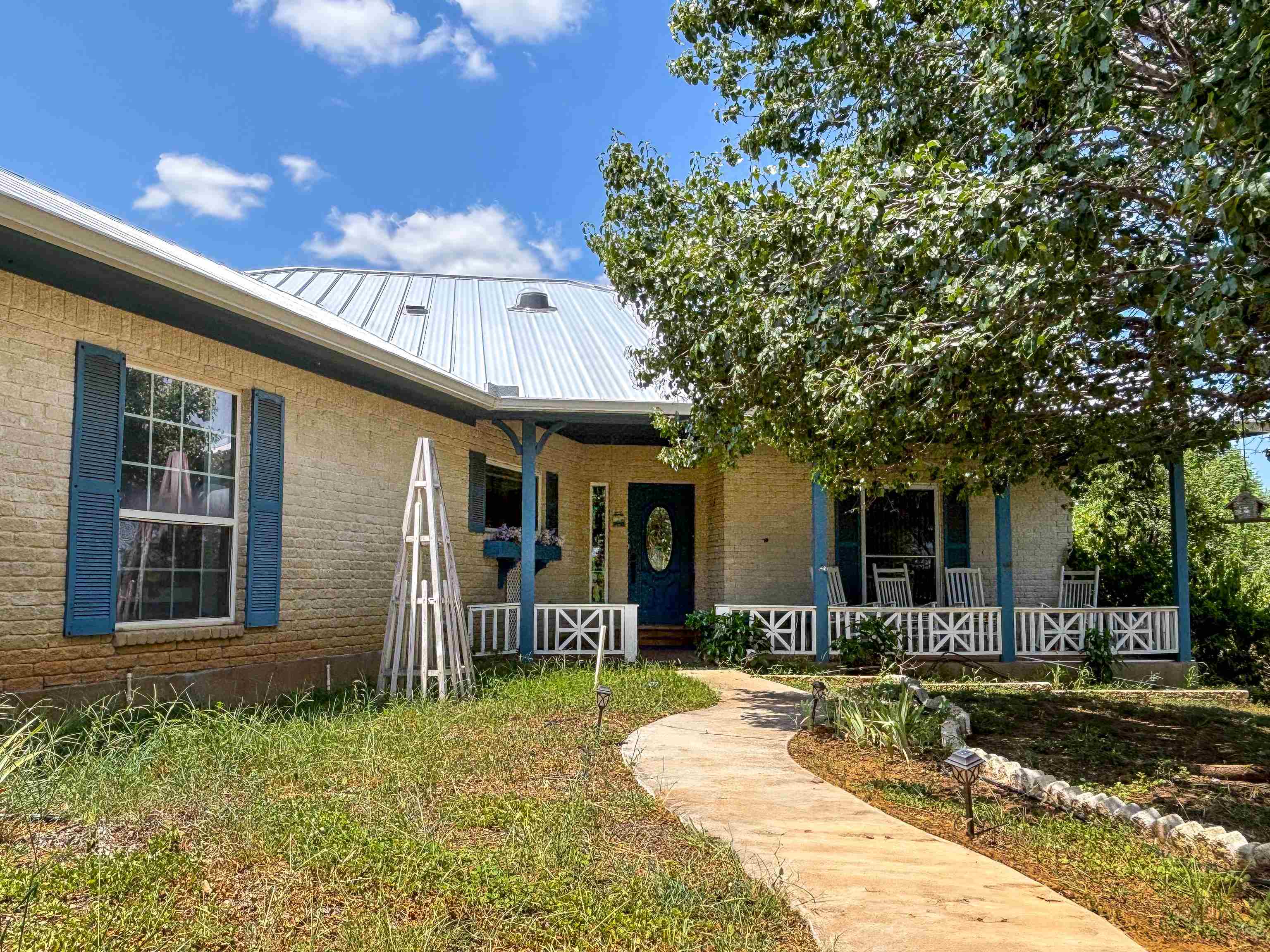 323 County Road 303
