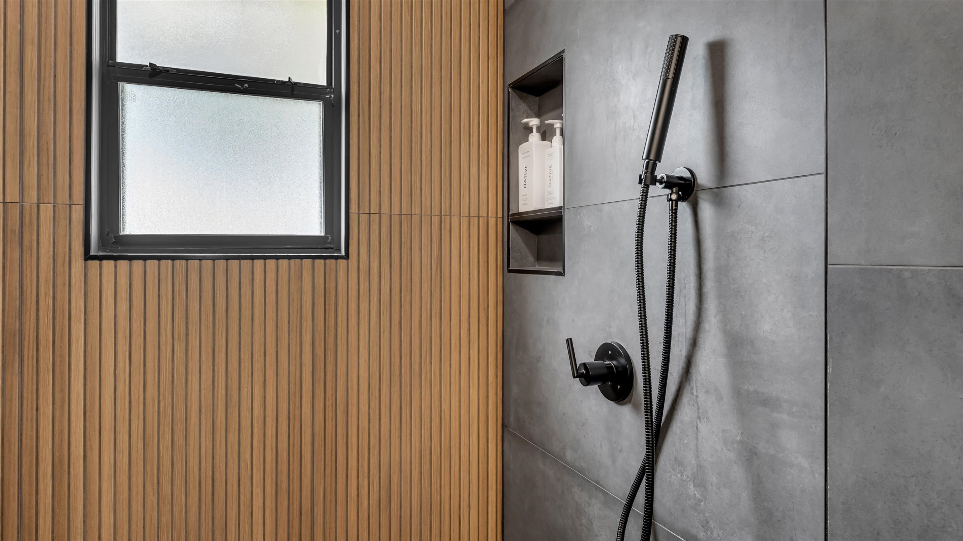 113 W Bluebonnet Road