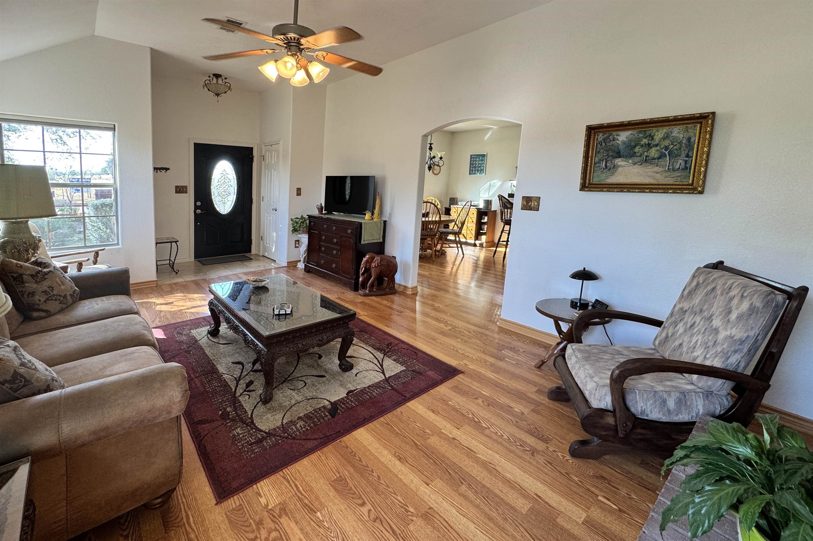 1109 E College