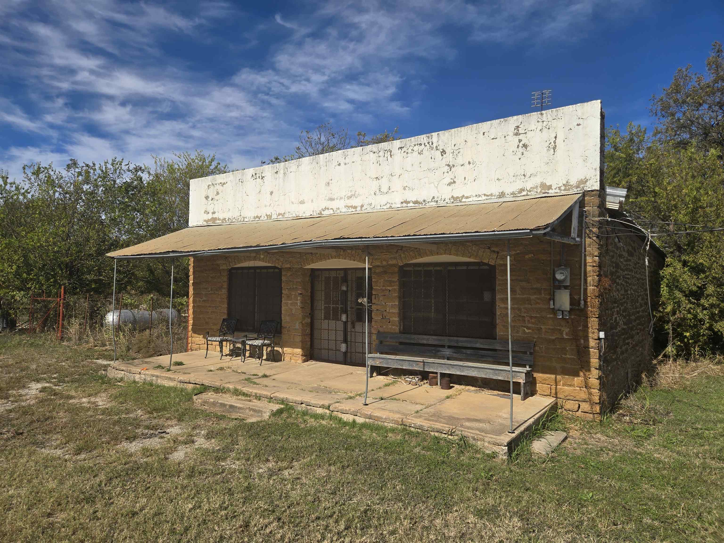 117 W Cherokee Street