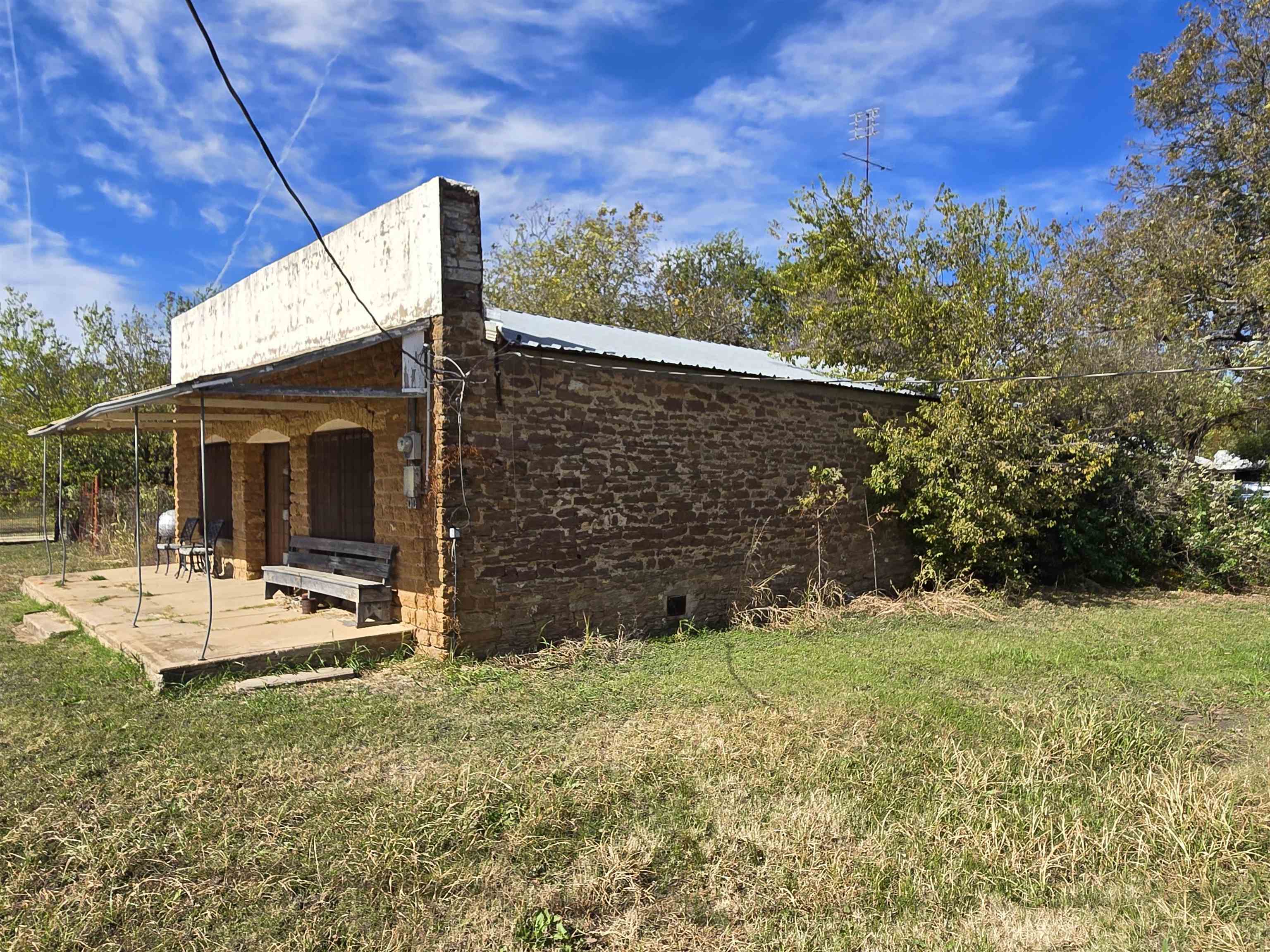 117 W Cherokee Street