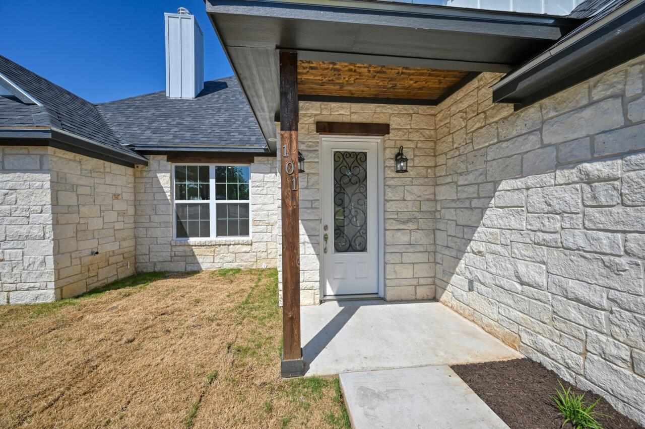 101 Eagle Point Drive