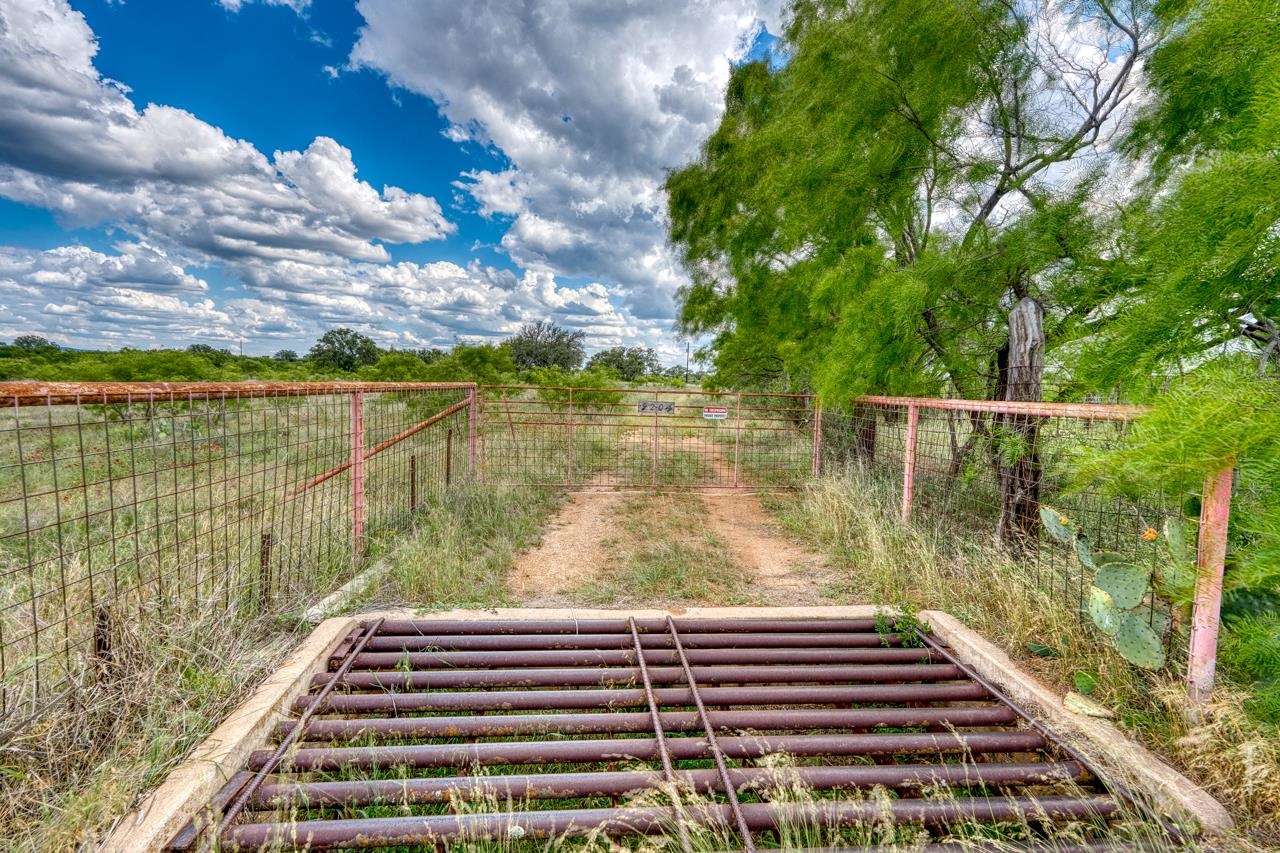 33.9 Acres W Ranch Road 152