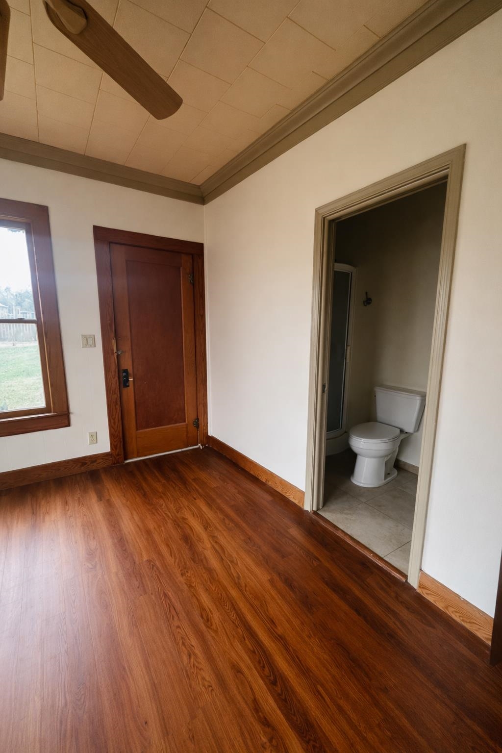 206 E Sandstone