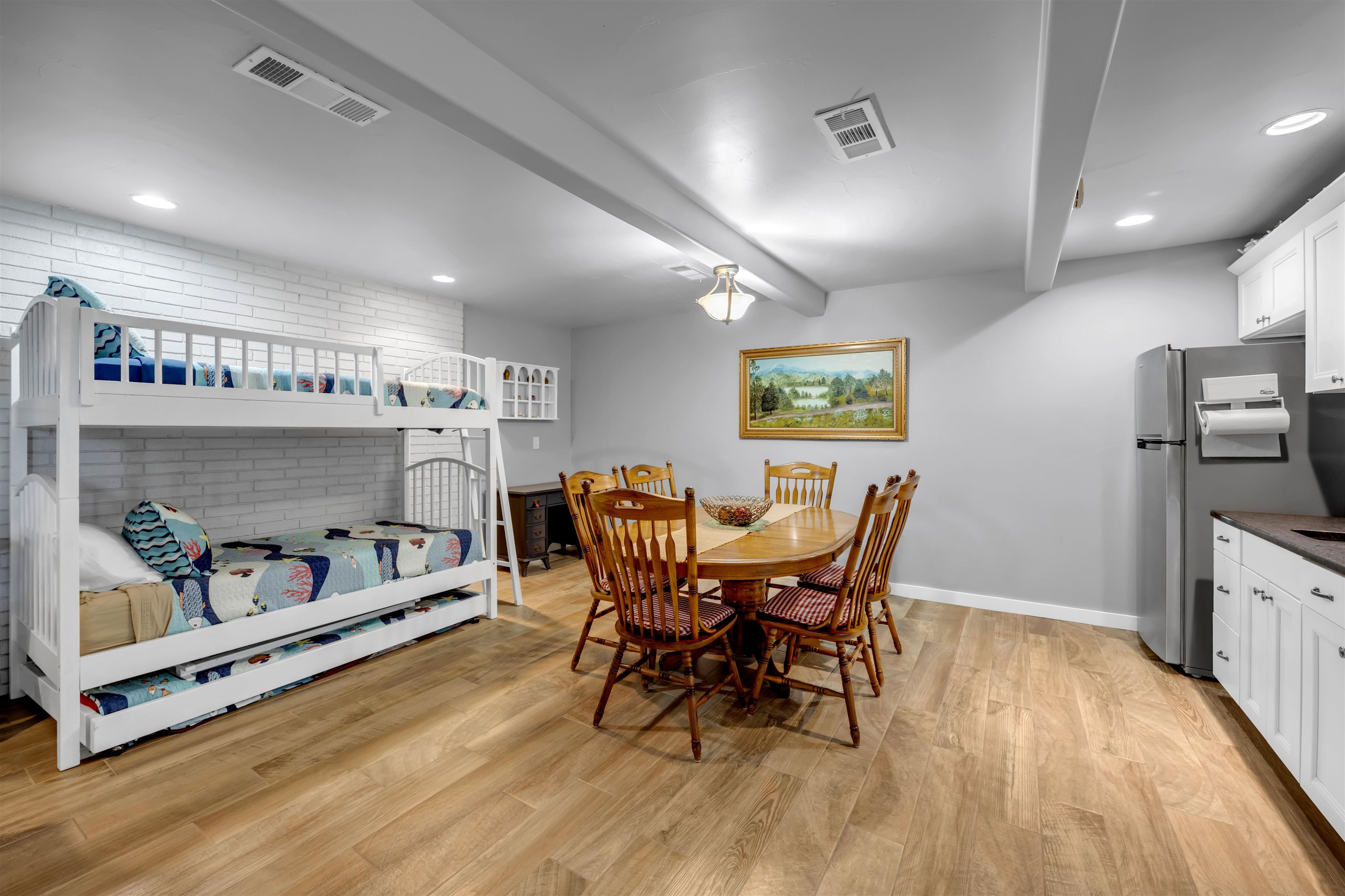 1846 Bluebonnet Lane