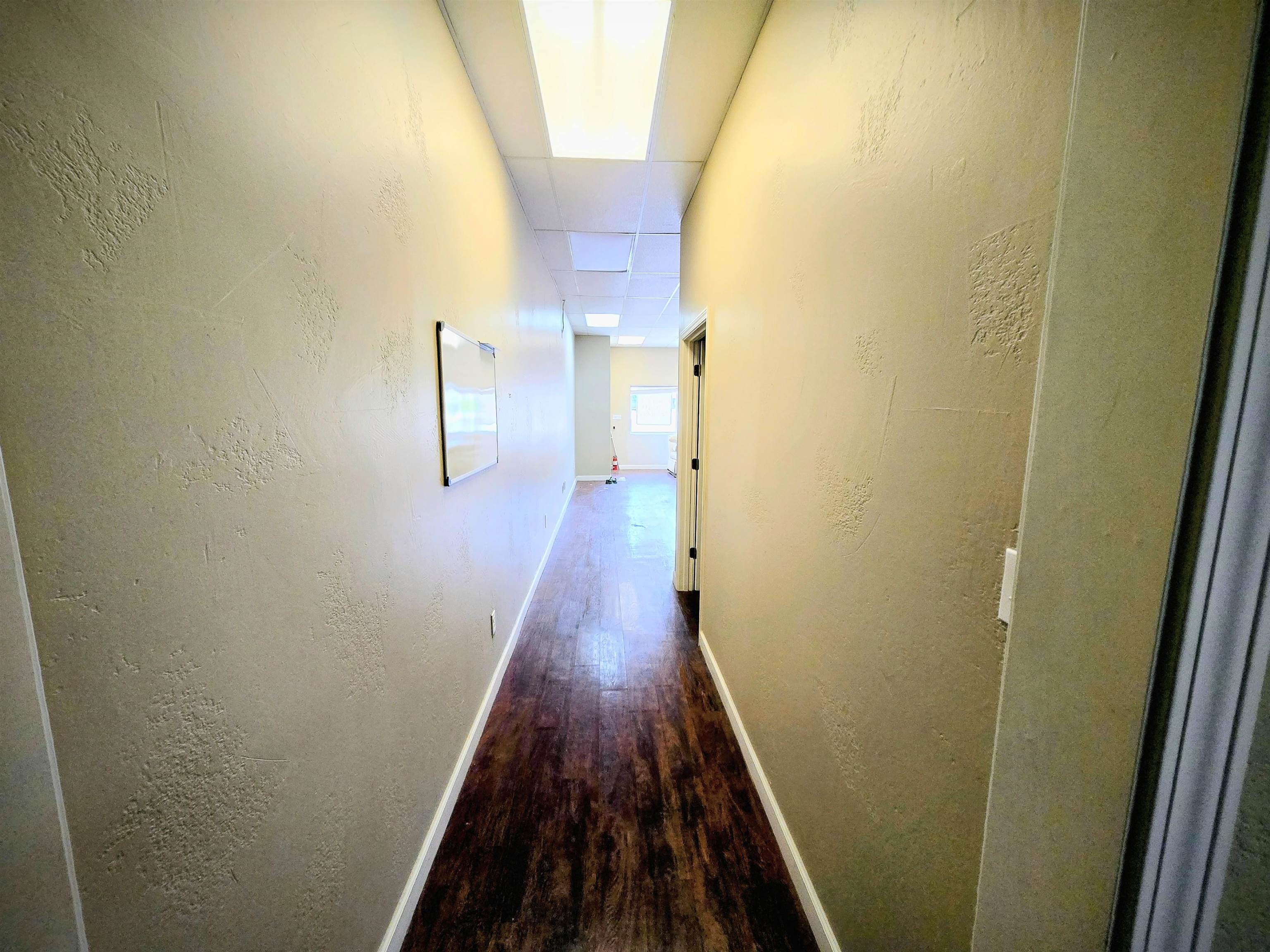 1614 N Hwy 281