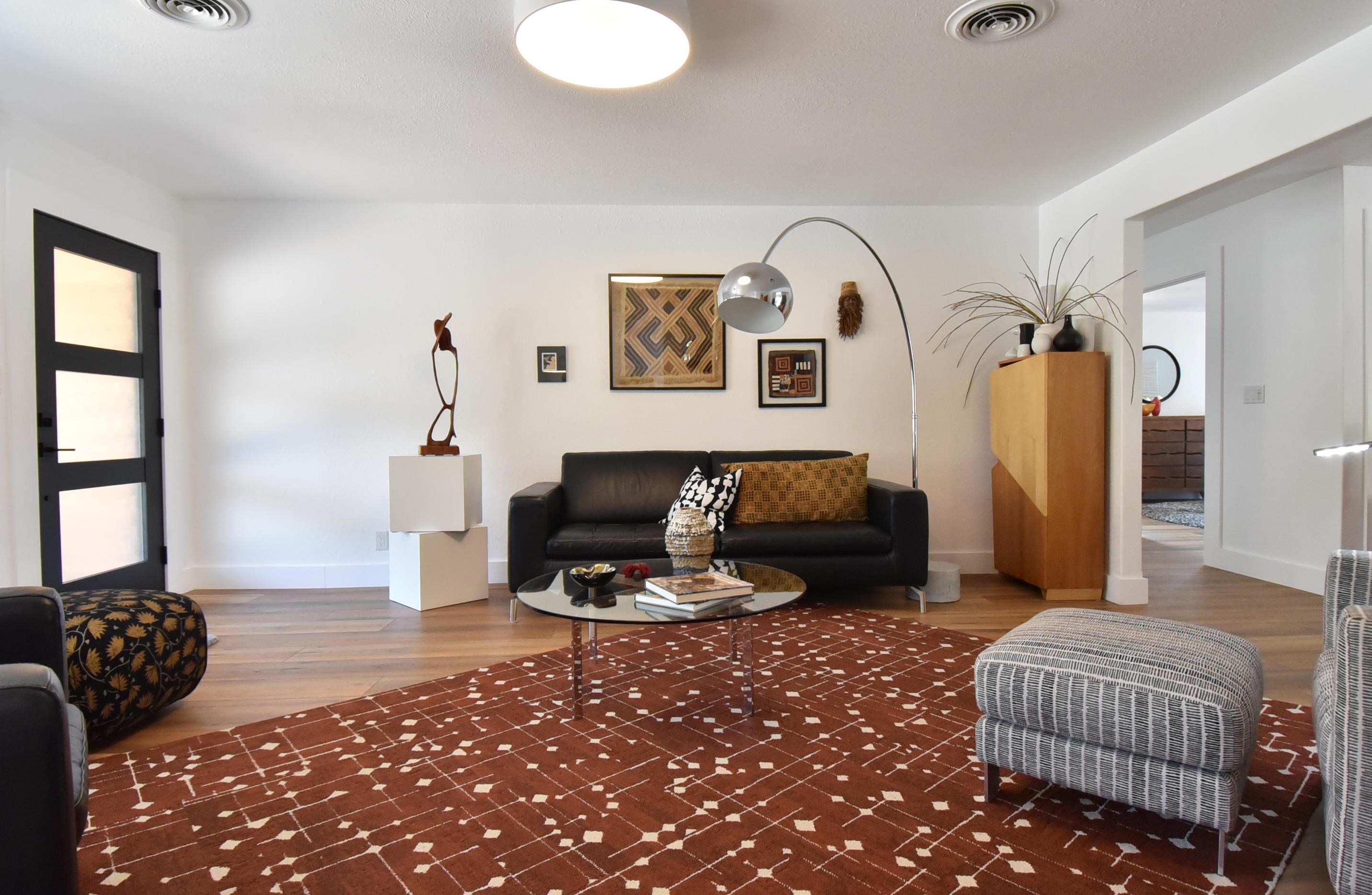 206 E Wallace Street