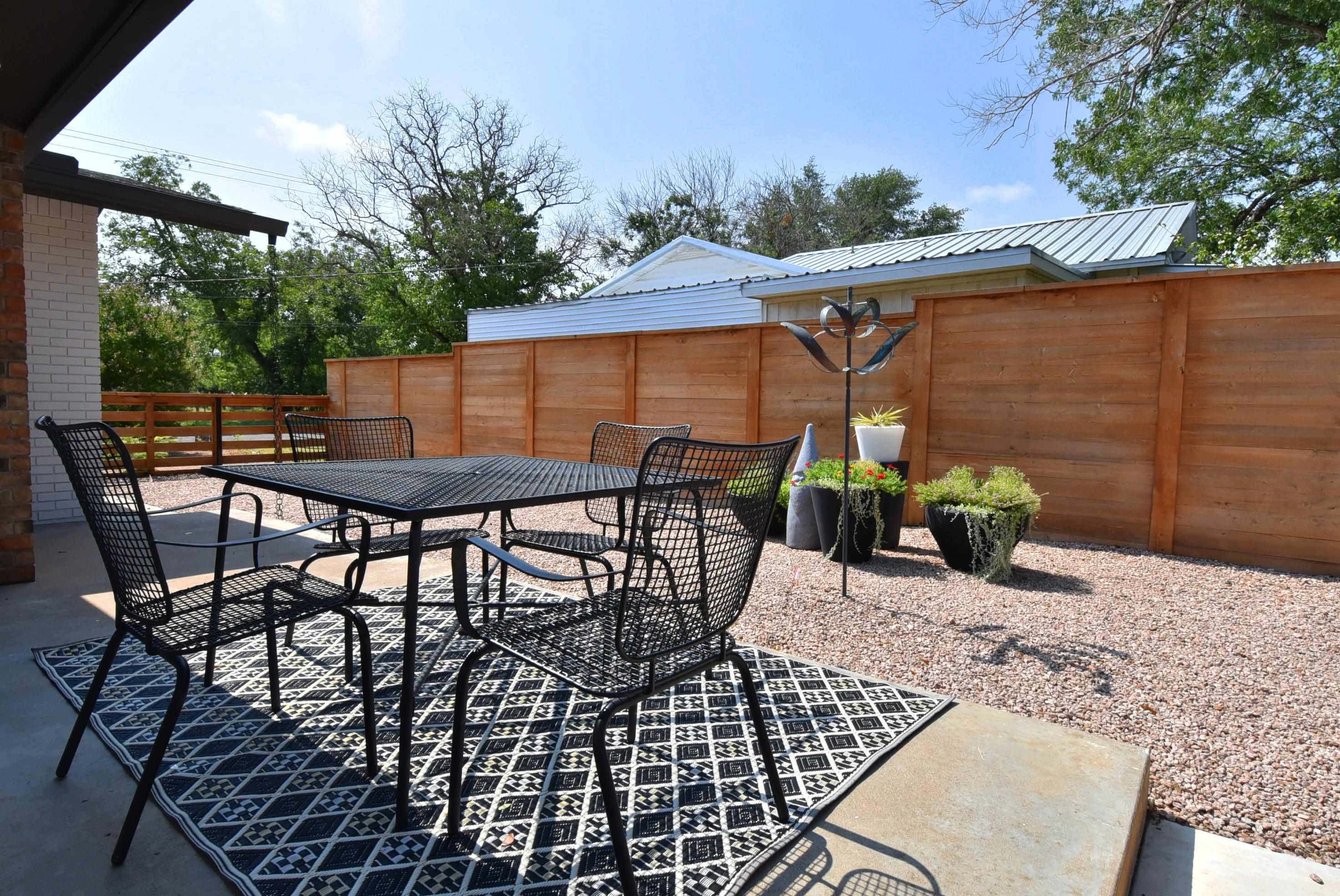 206 E Wallace Street