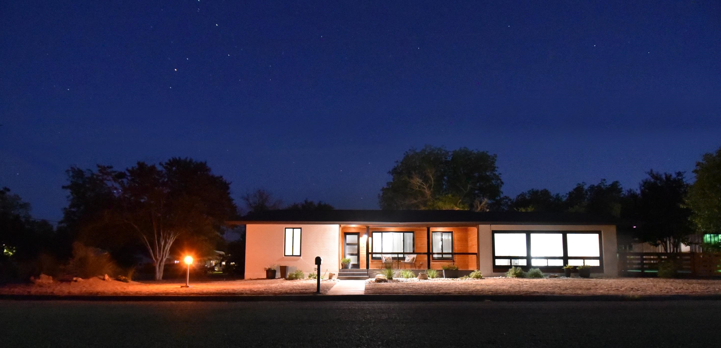 206 E Wallace Street