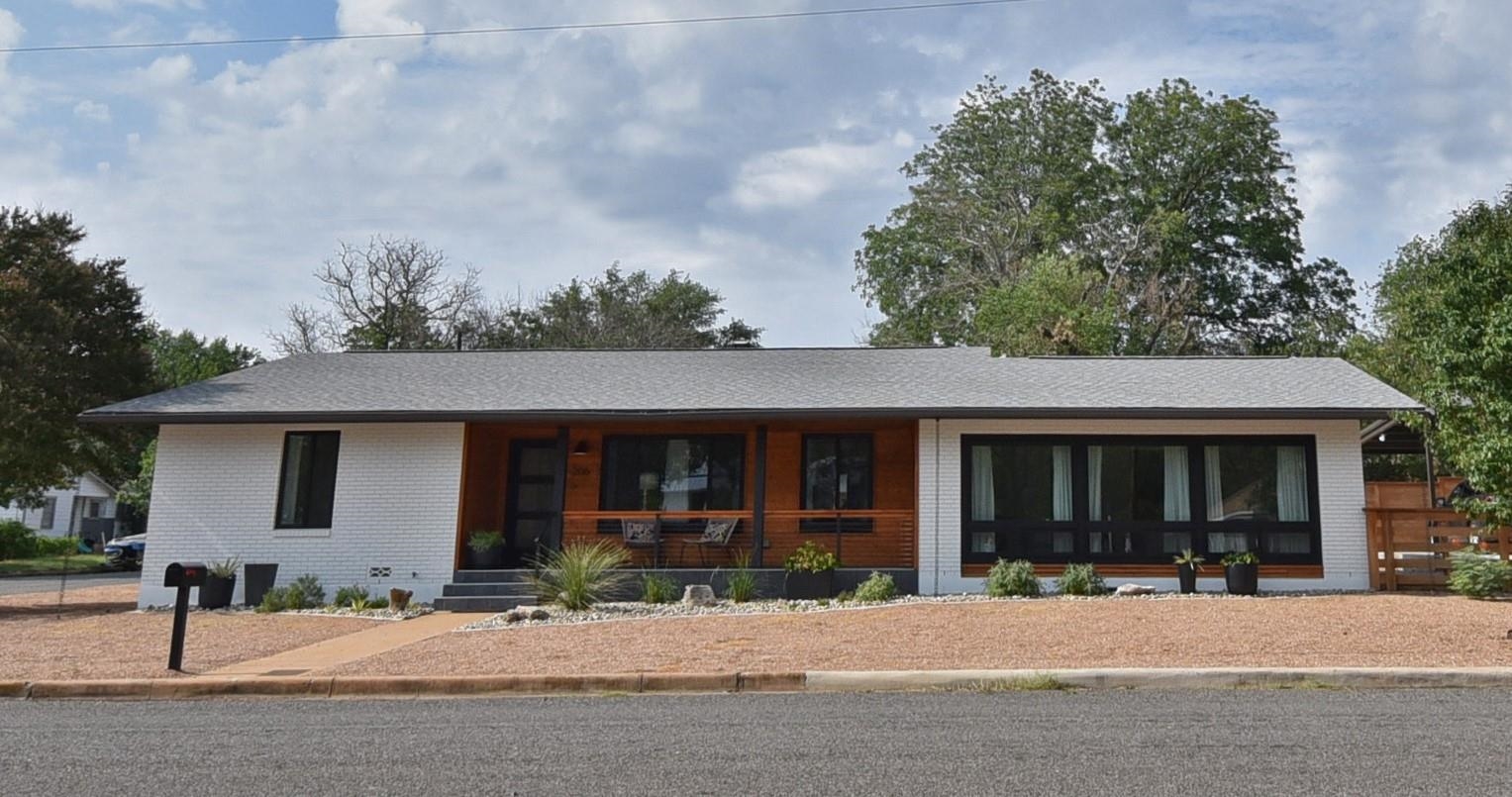 206 E Wallace Street