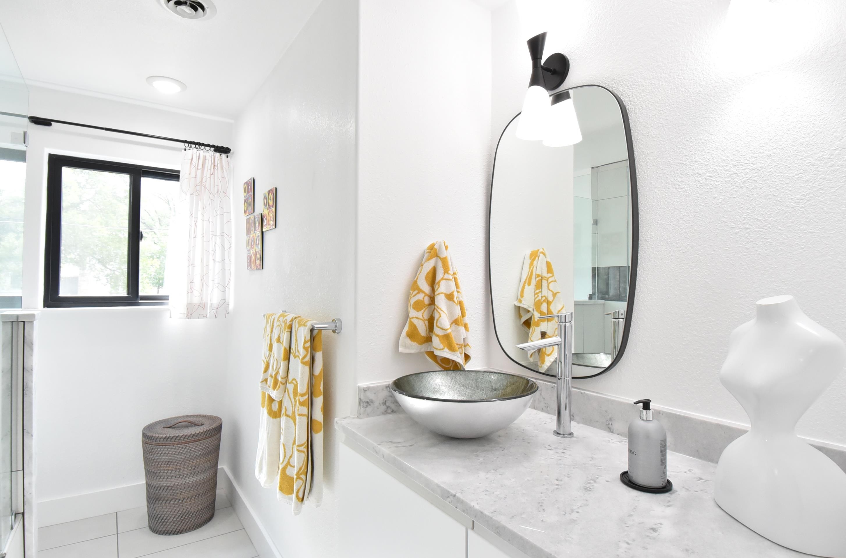 206 E Wallace Street