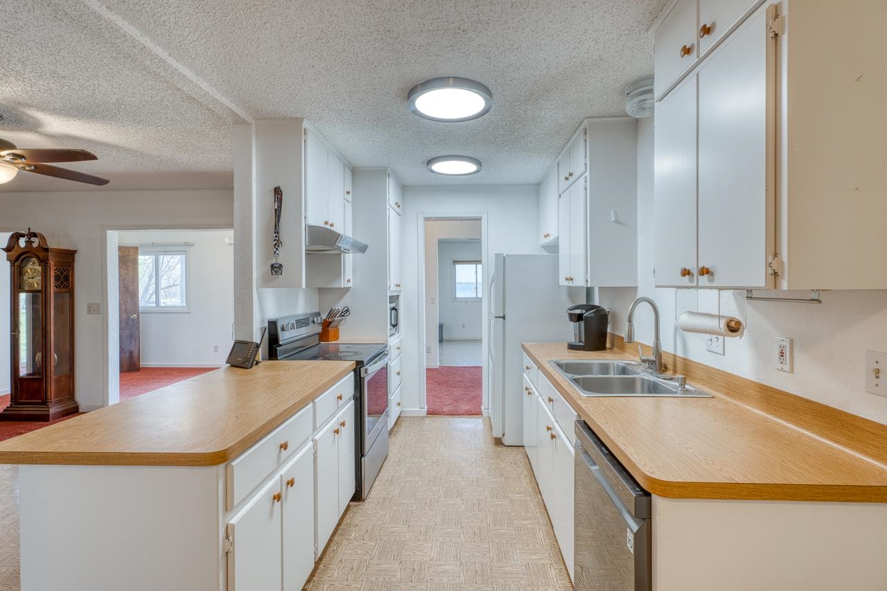 508 W Lakecrest