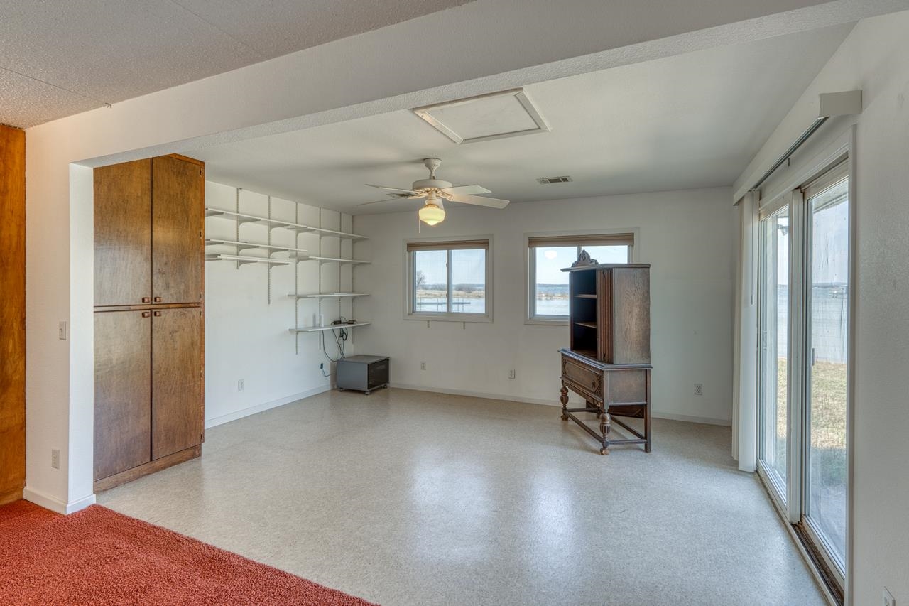 508 W Lakecrest