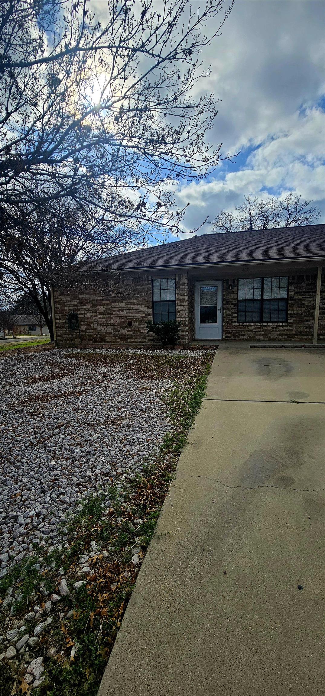 400 Cottonwood Dr
