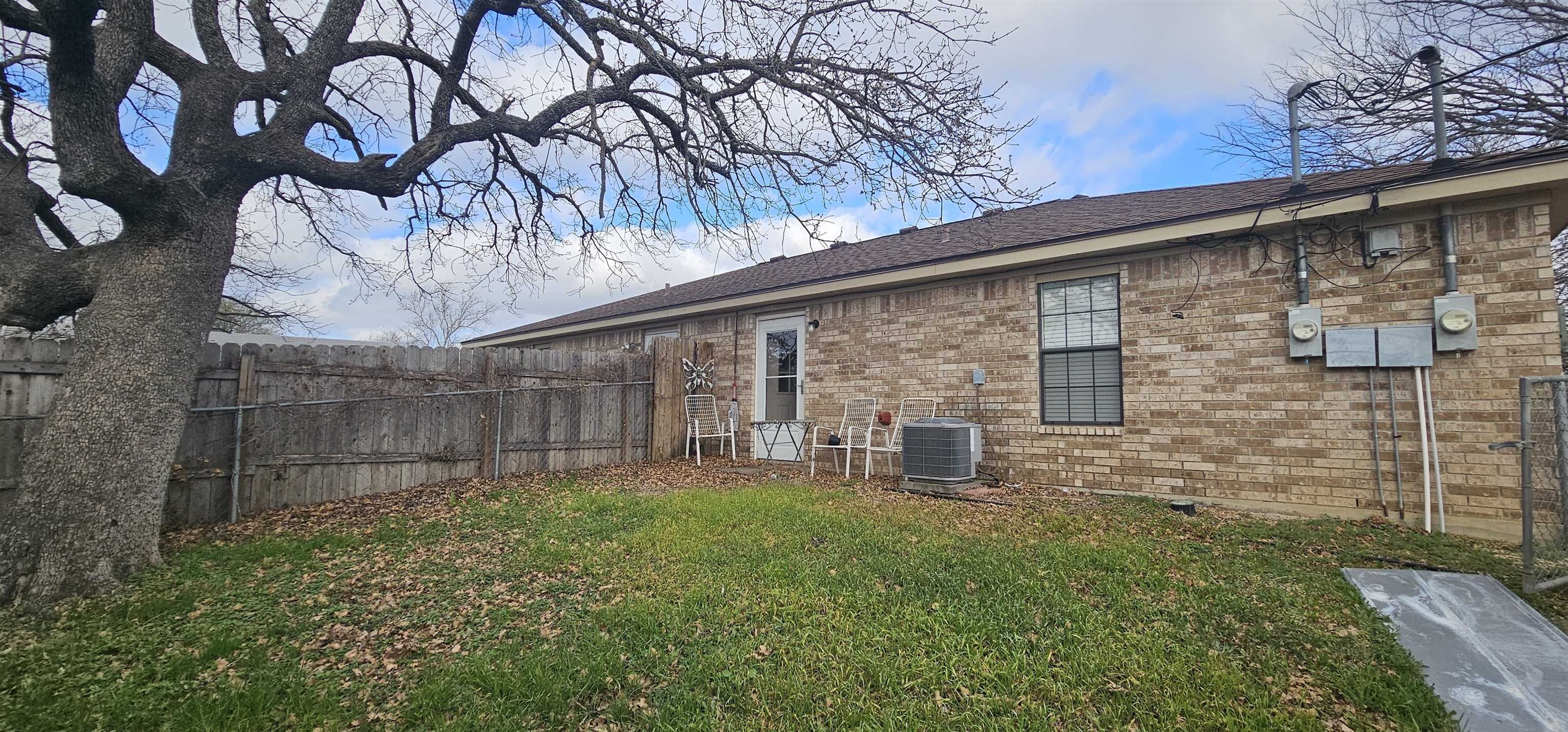 400 Cottonwood Dr
