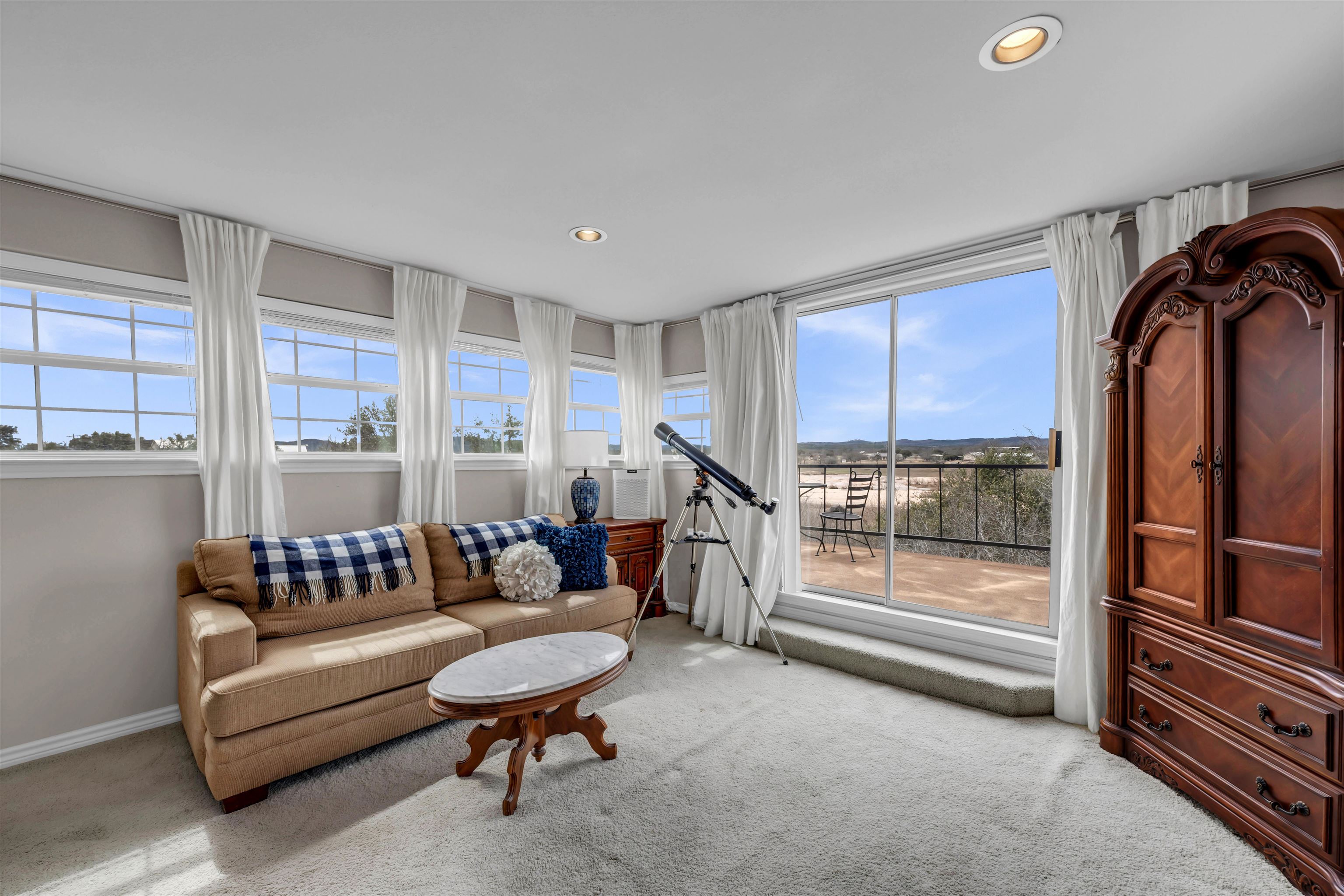 7036 River Oaks Drive