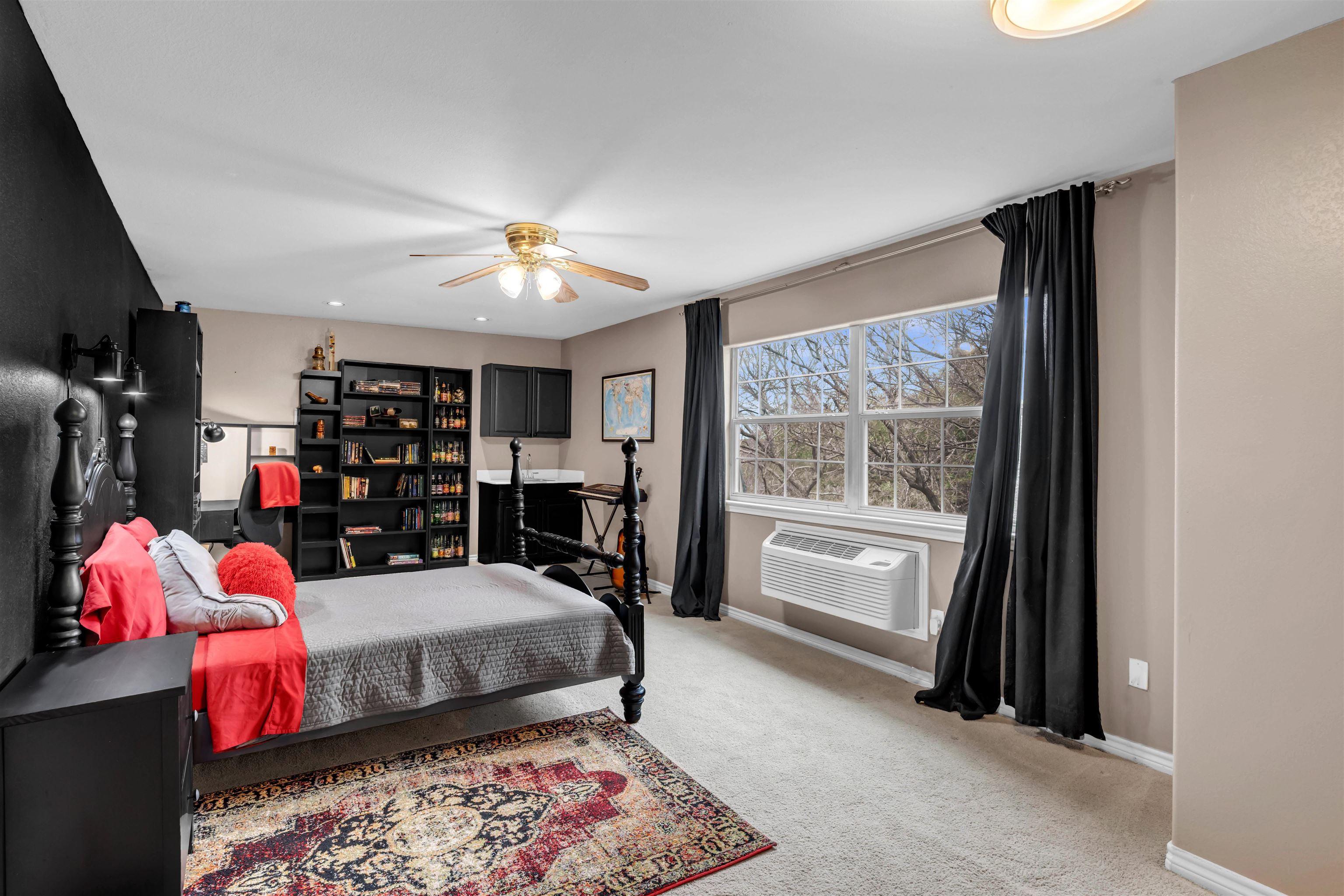 7036 River Oaks Drive