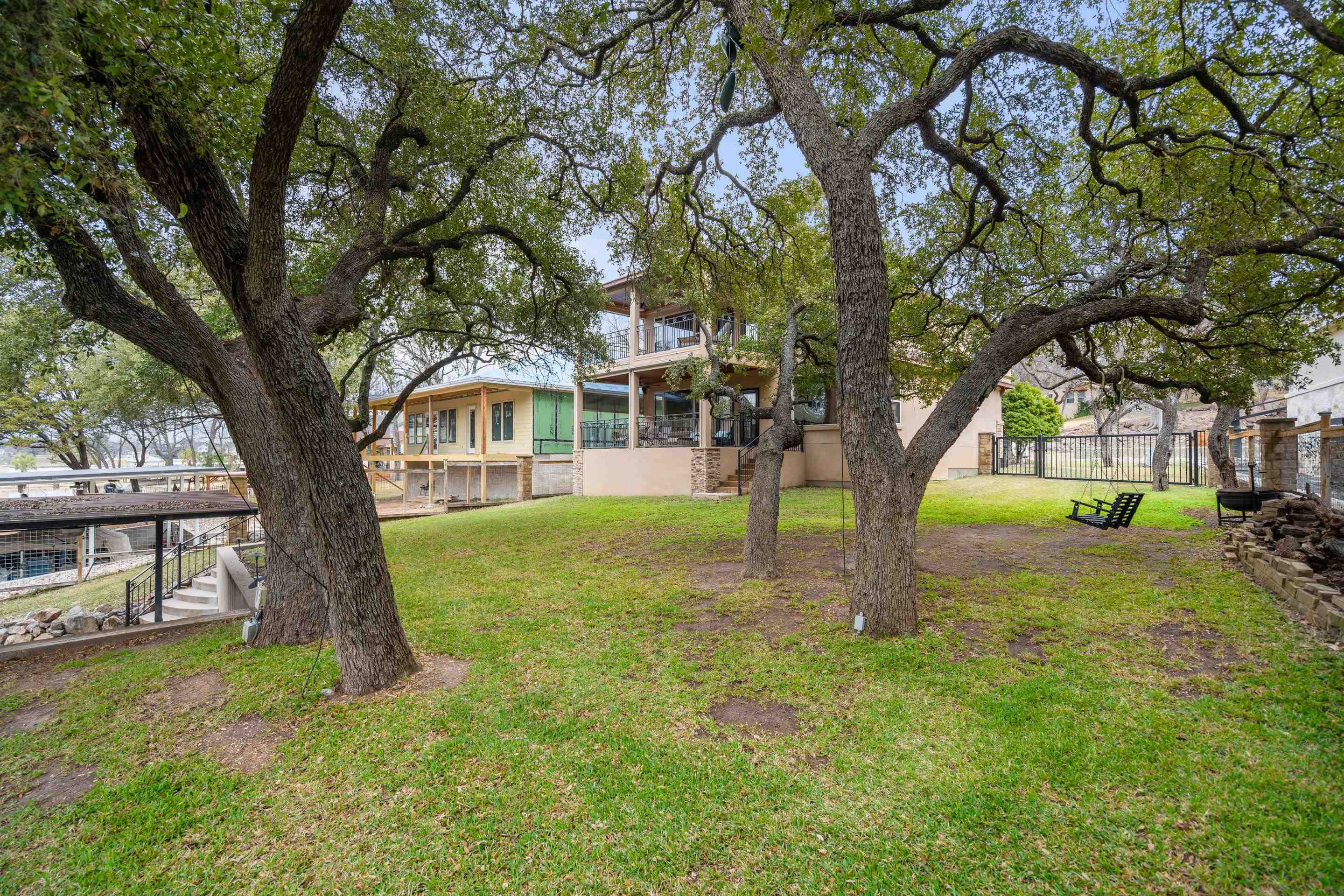 118 Bridgepoint Drive