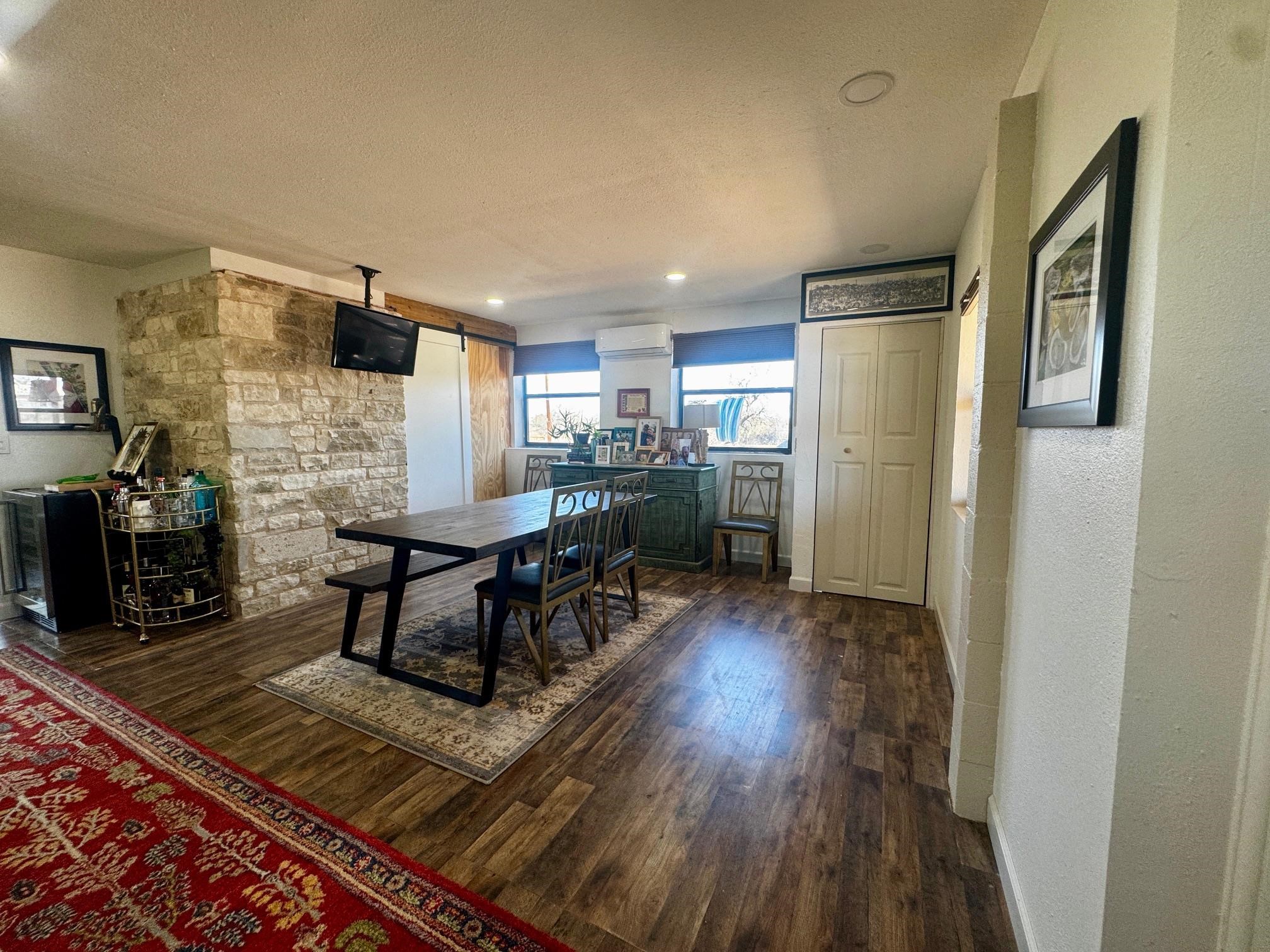 6410 Gray Rd.