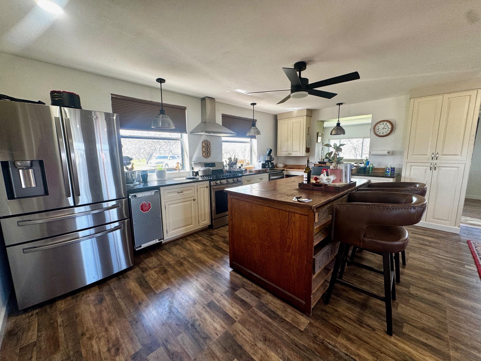 6410 Gray Rd.