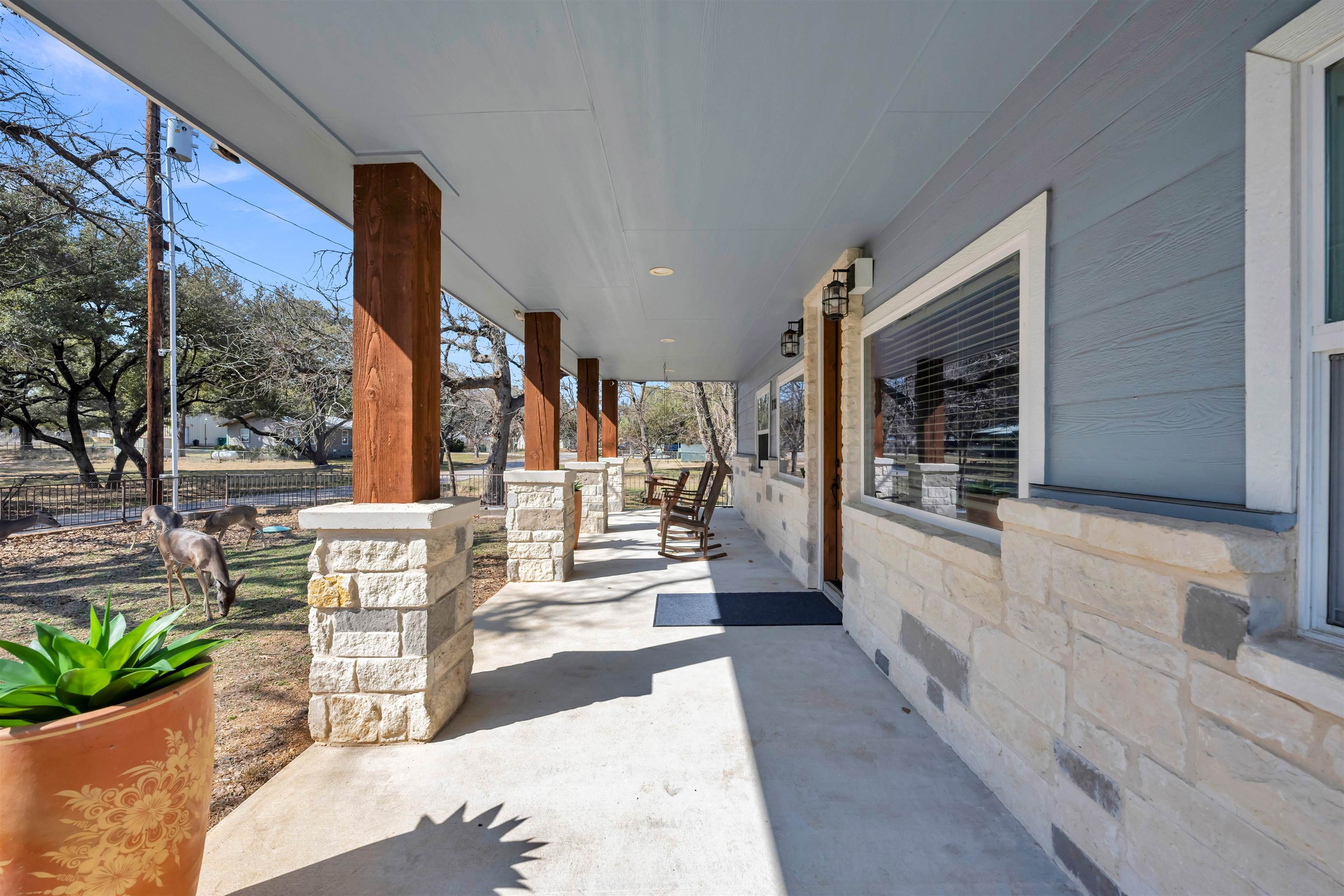 118 S Shorewood Drive