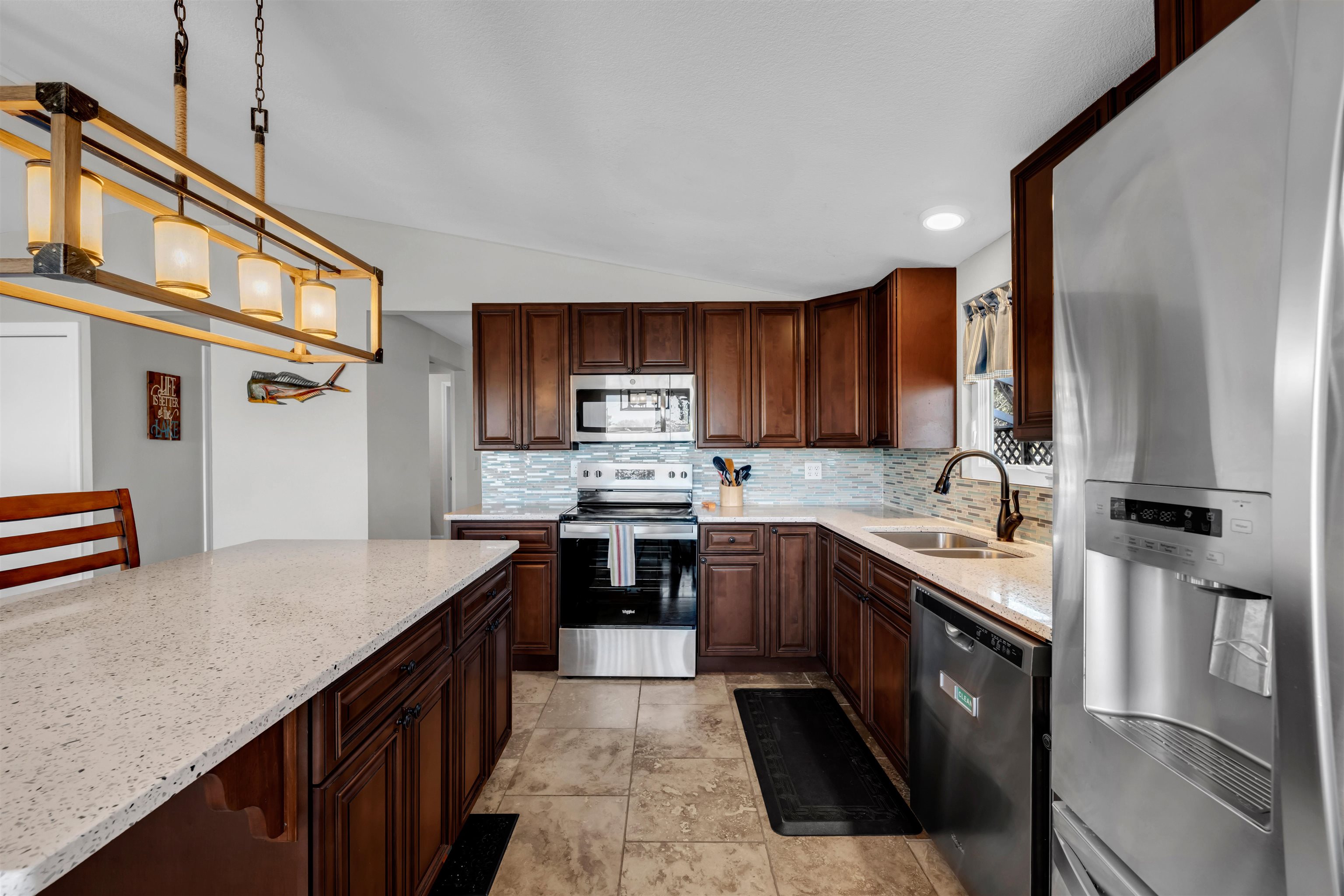 118 S Shorewood Drive