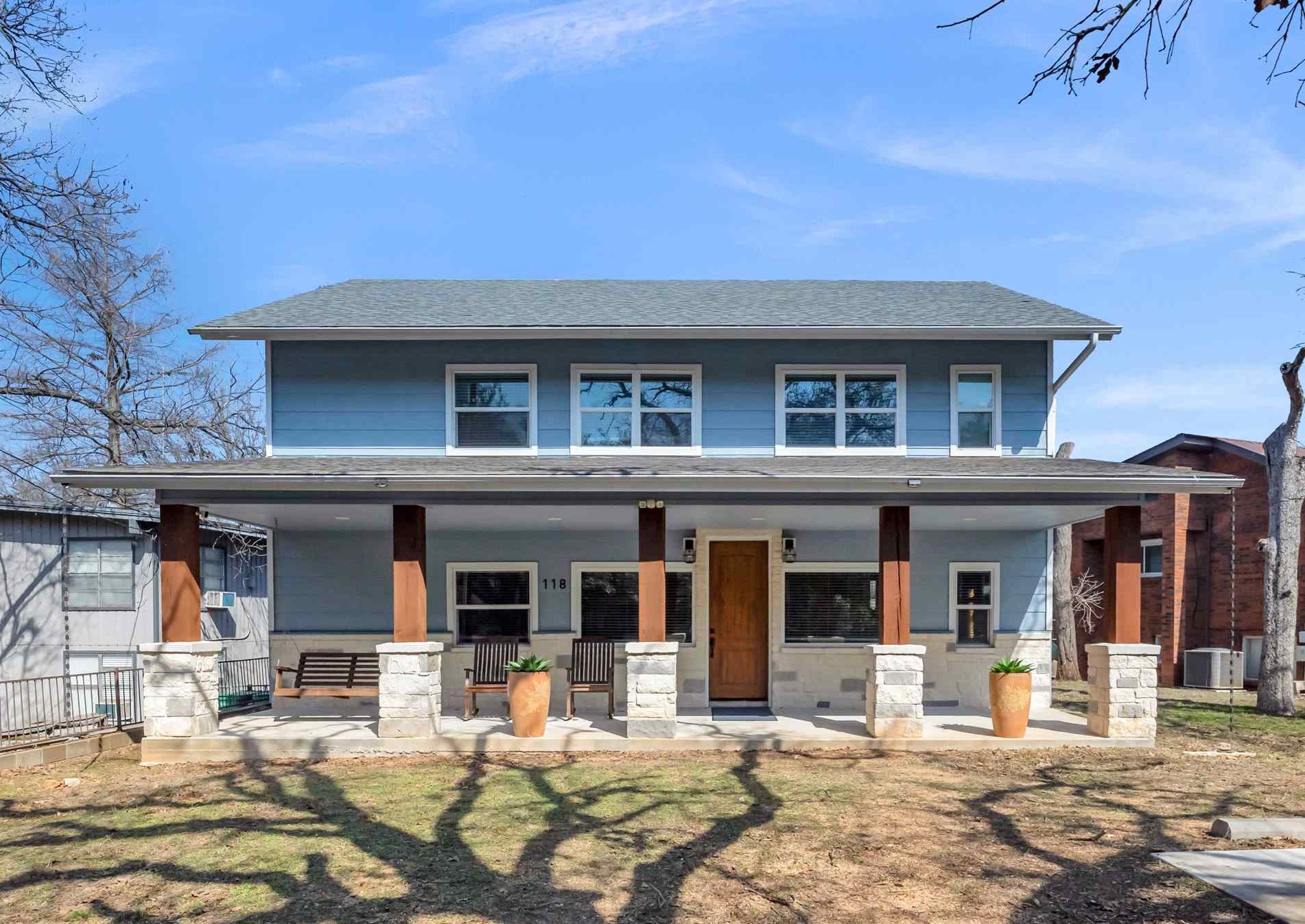 118 S Shorewood Drive