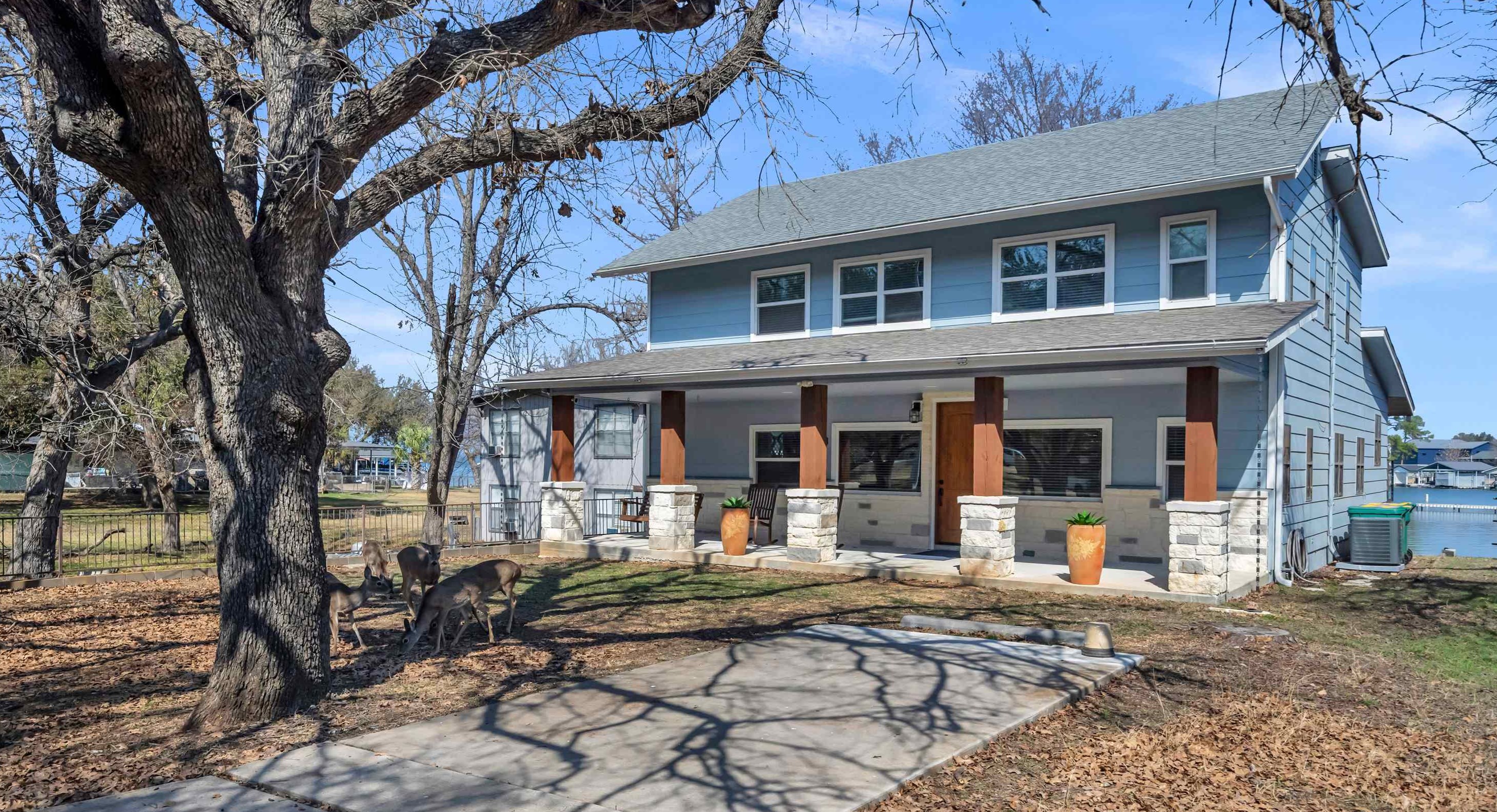 118 S Shorewood Drive