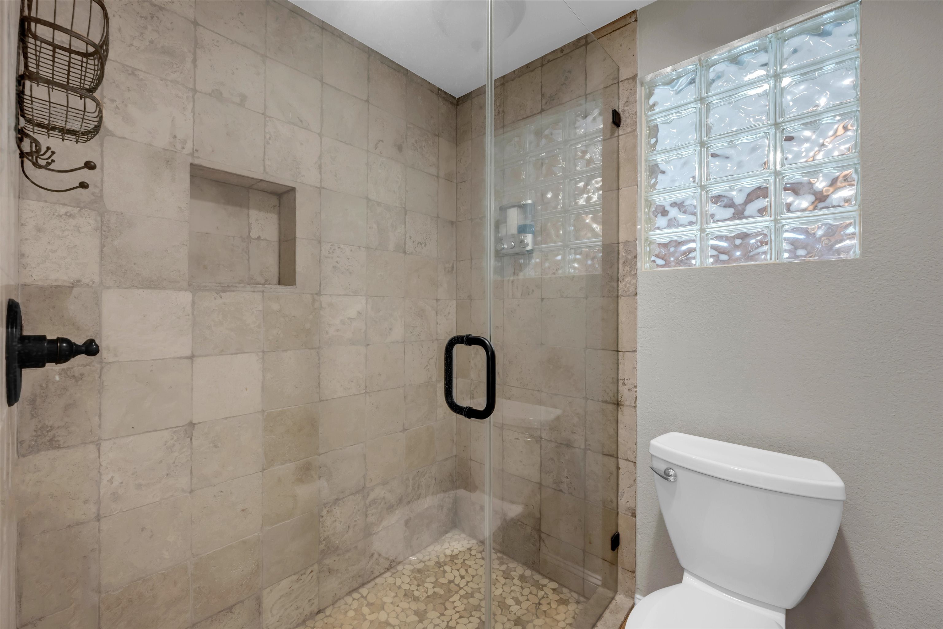 118 S Shorewood Drive