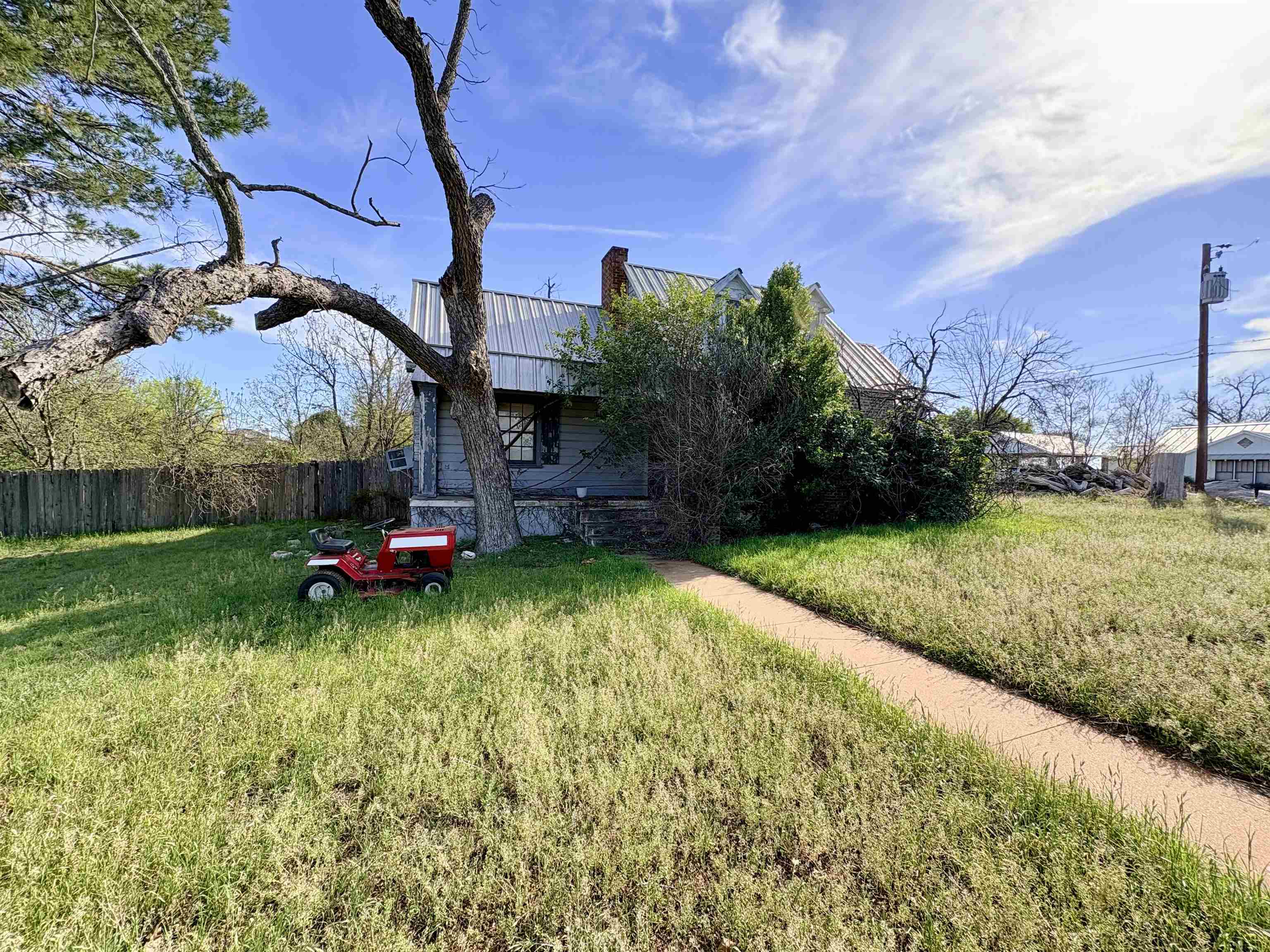 408 W Main Street