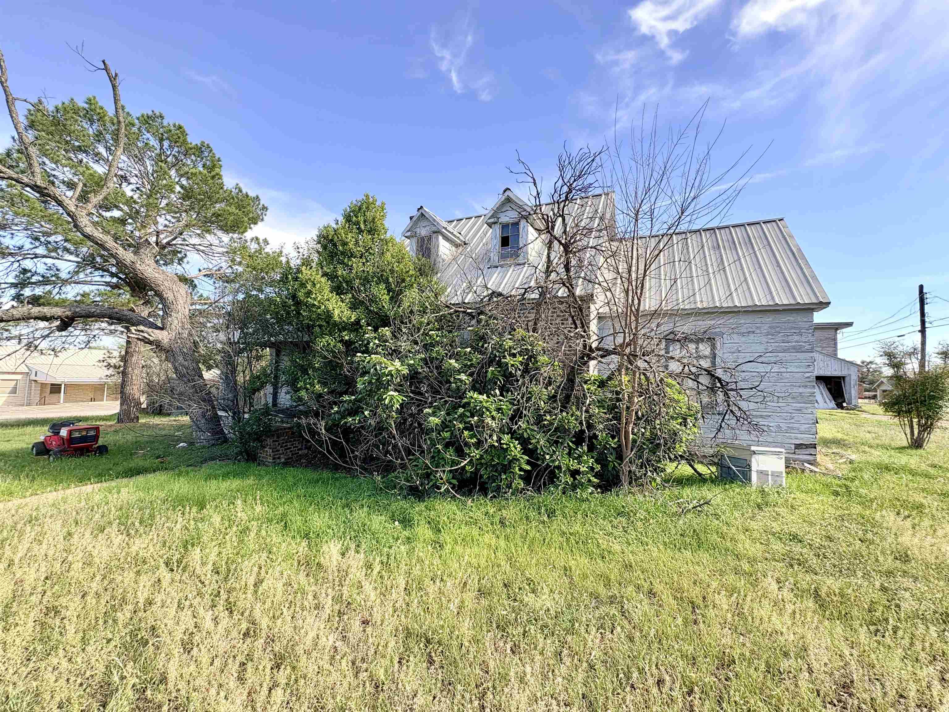 408 W Main Street