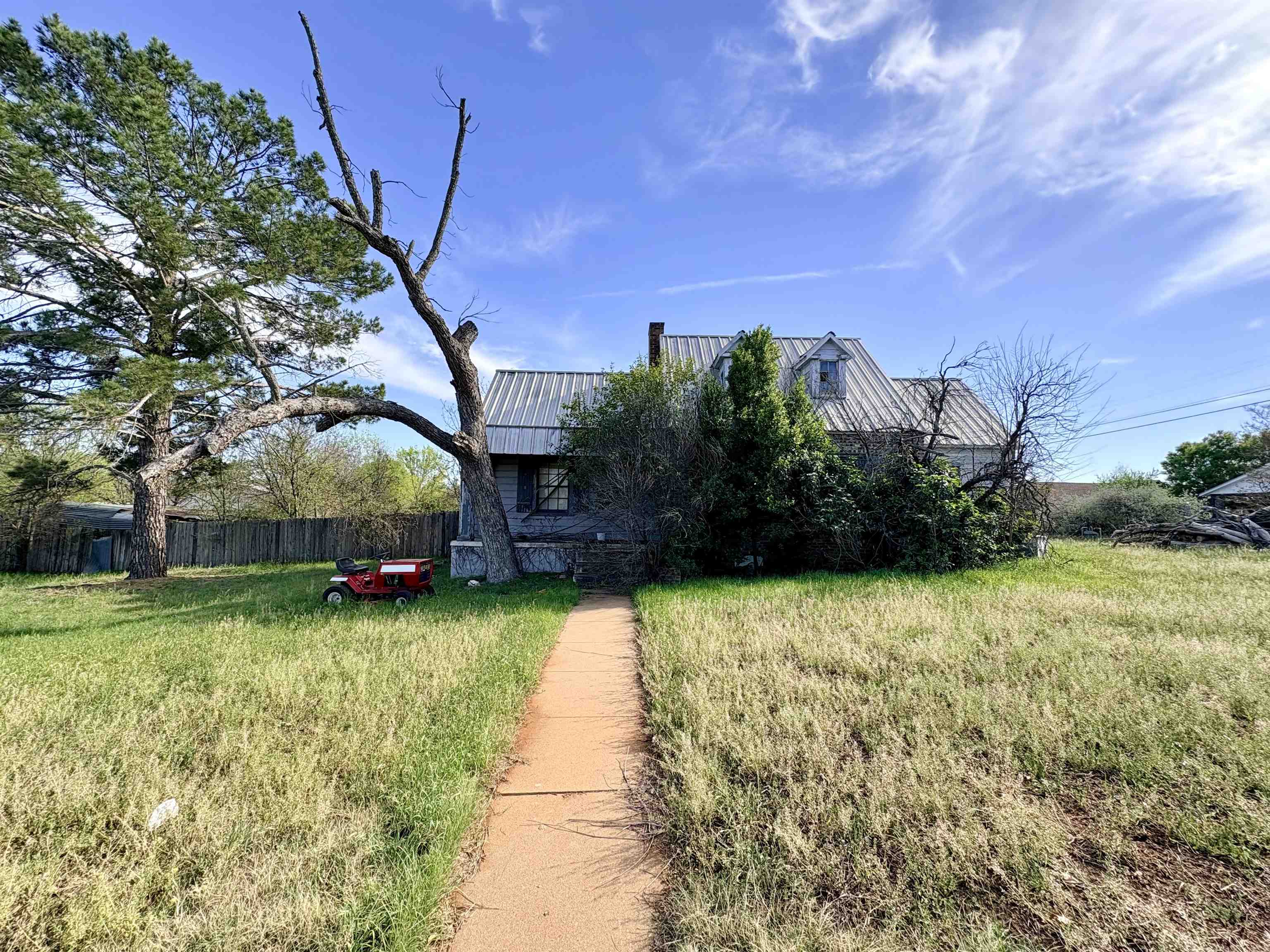 408 W Main Street