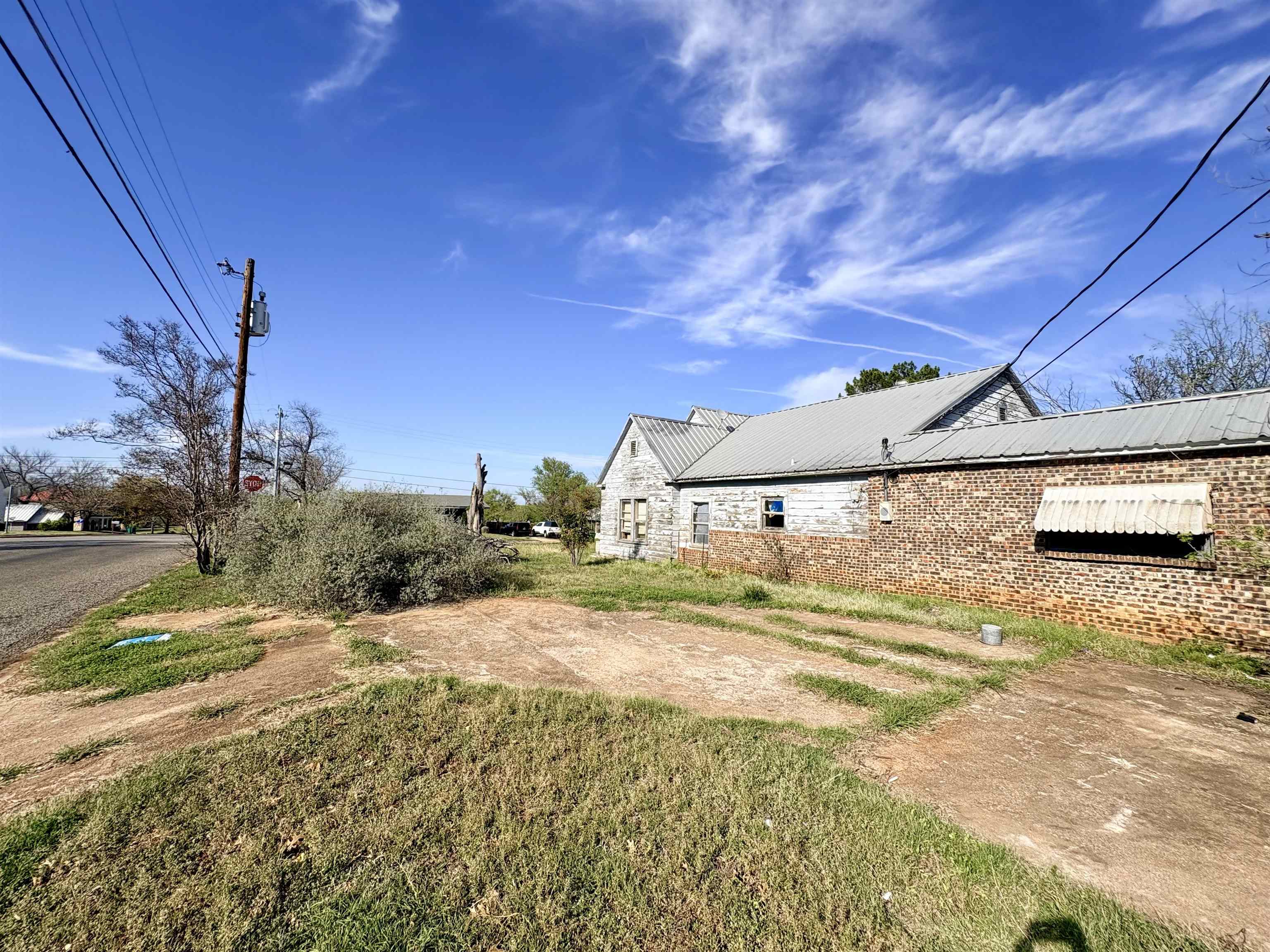 408 W Main Street