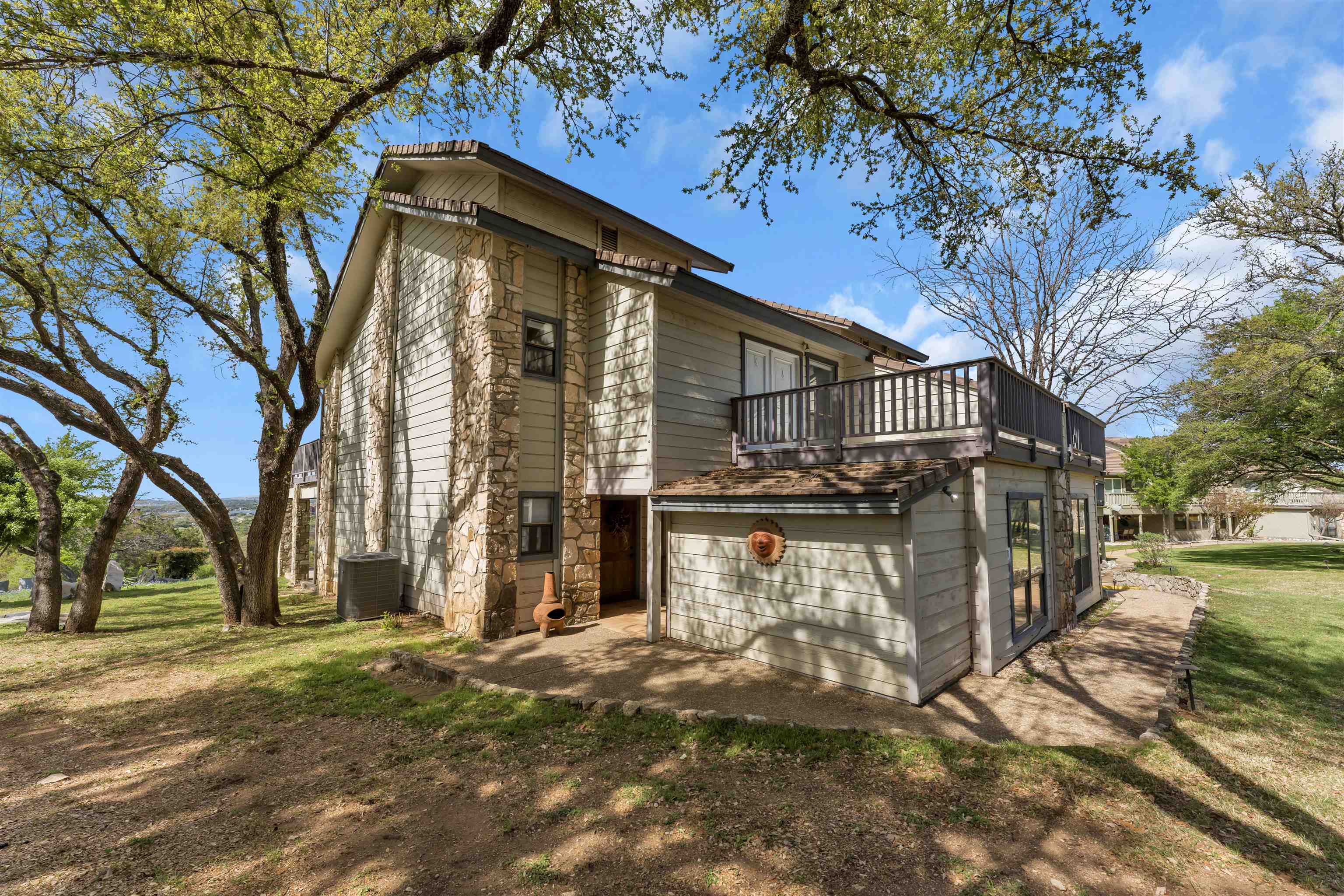 501 Highlands #13 Boulevard