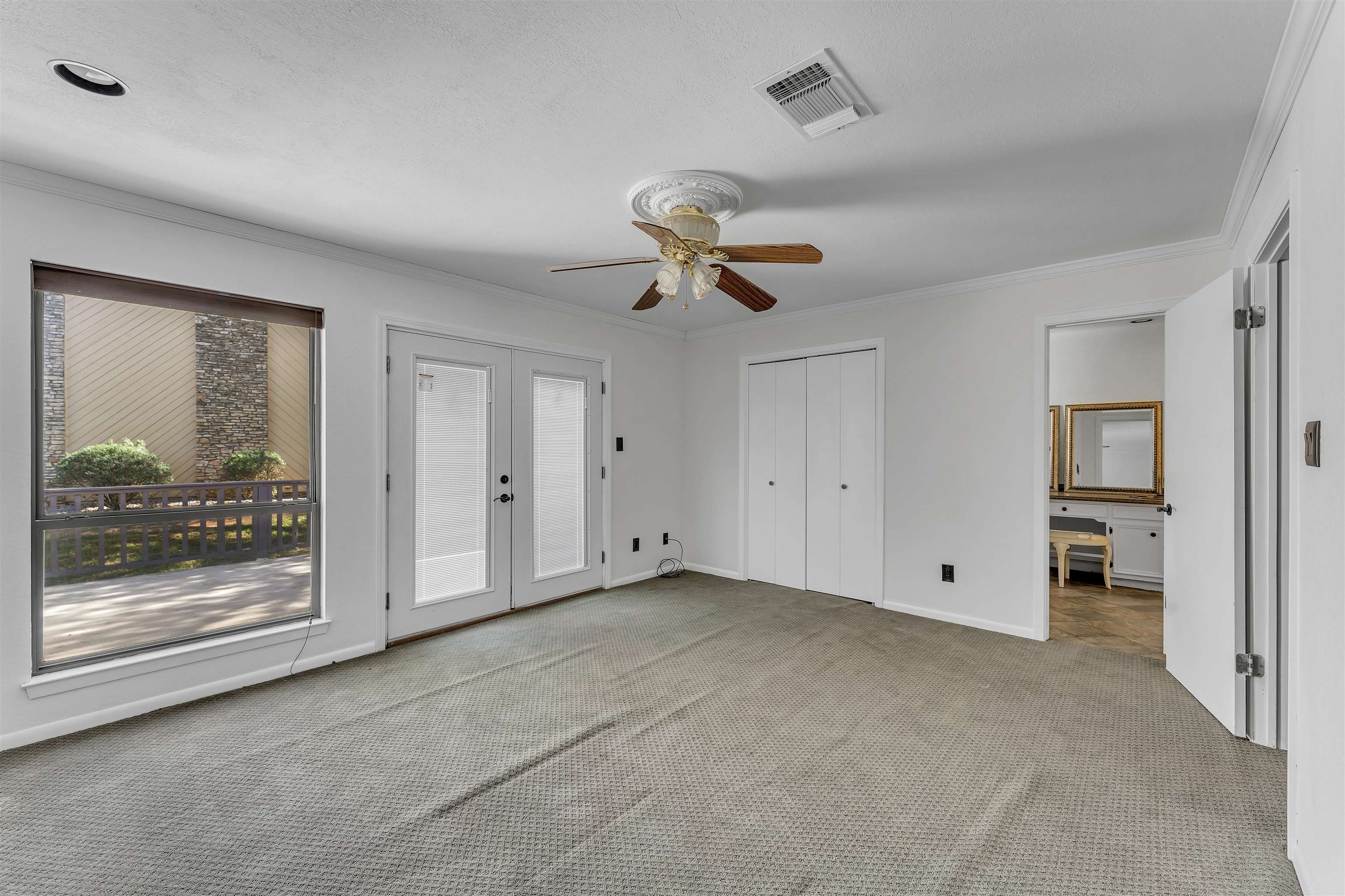 501 Highlands #13 Boulevard