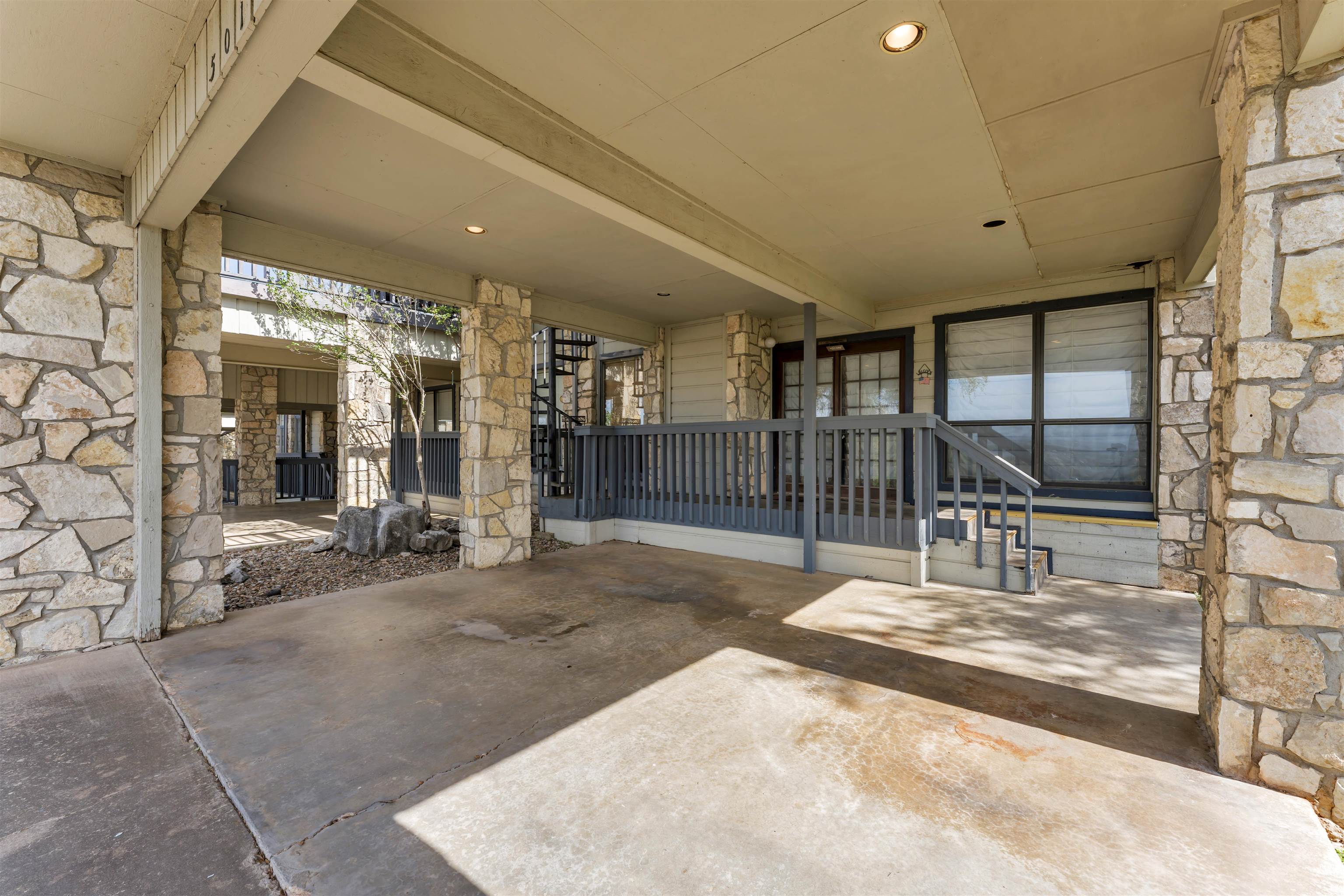 501 Highlands #13 Boulevard